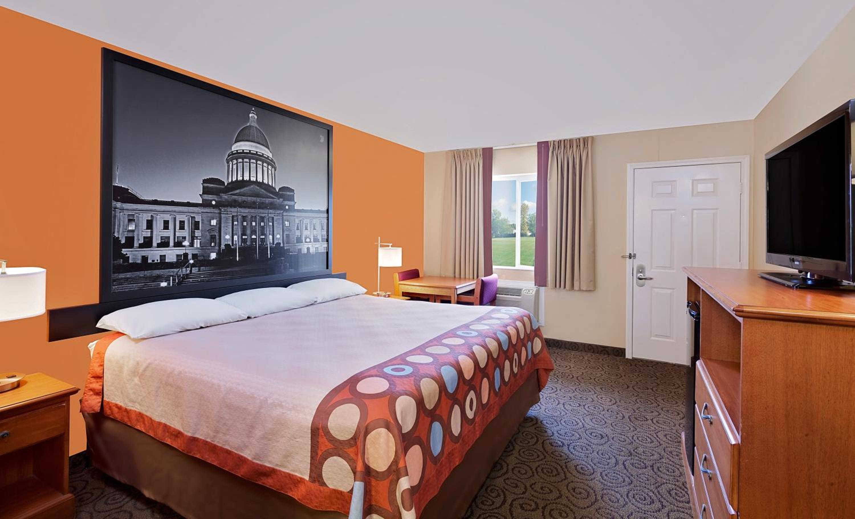 King Room - Non-Smoking - Photo 3