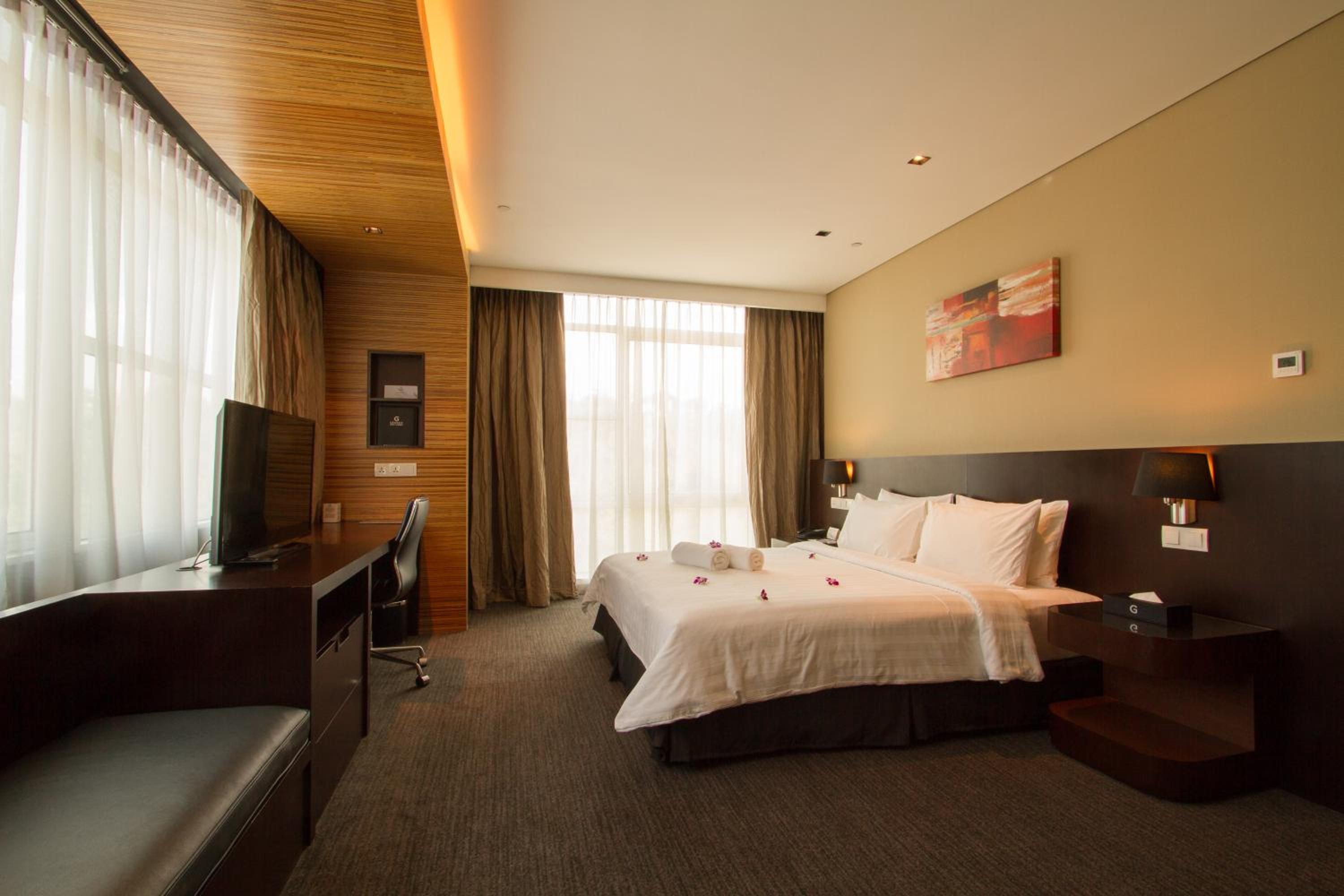 Deluxe Double or Twin Room