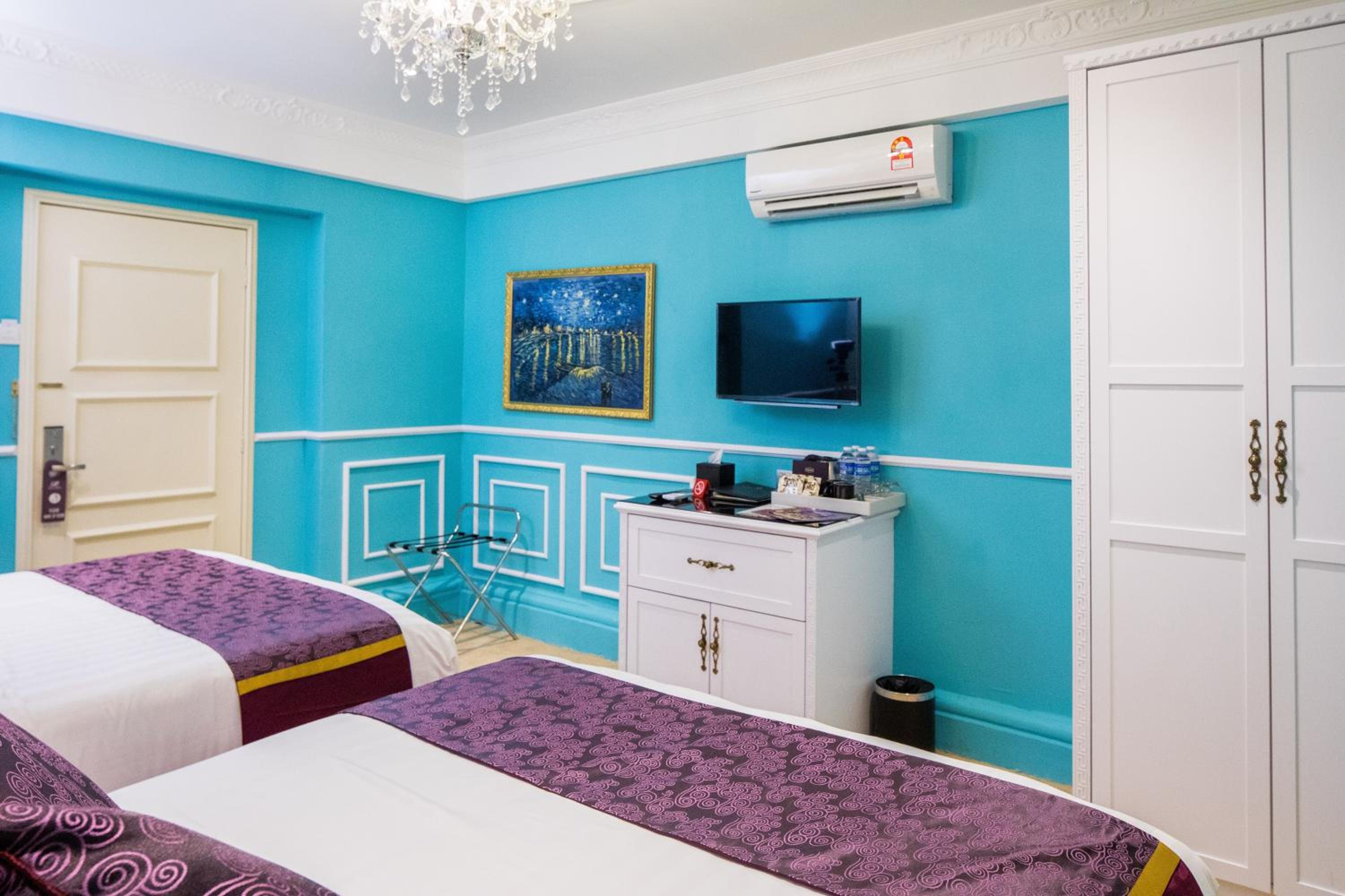 Family Suite - Photo 6