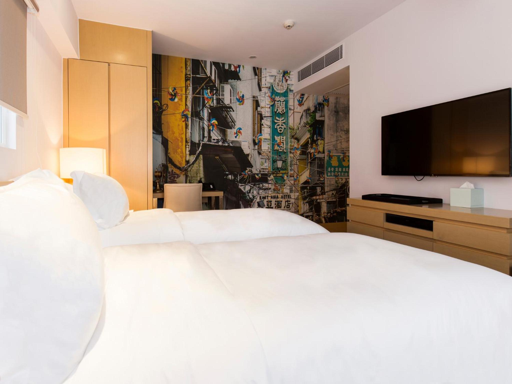 Standard Triple Single Room