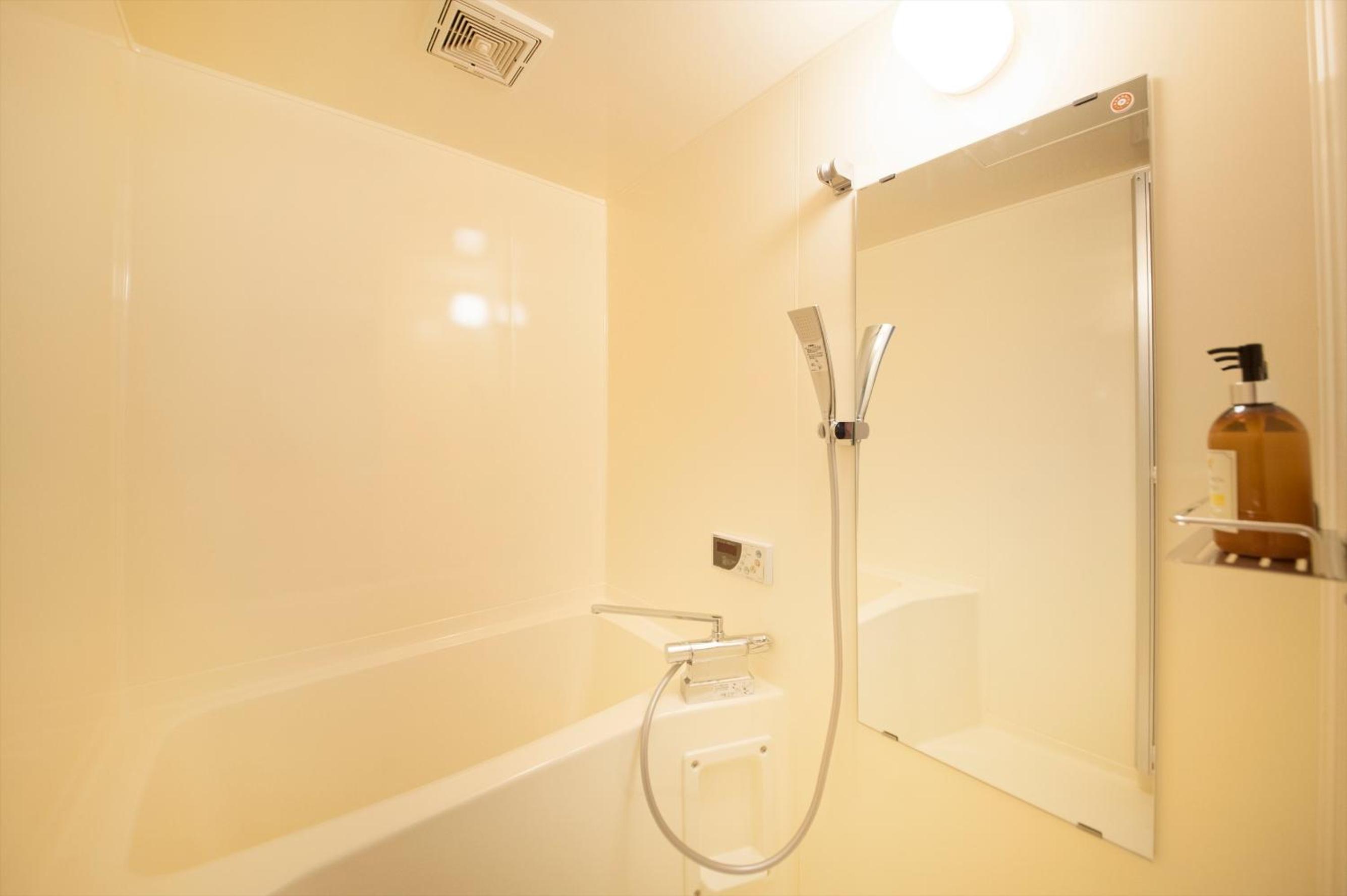 Deluxe Twin Room - Smoking photo 2