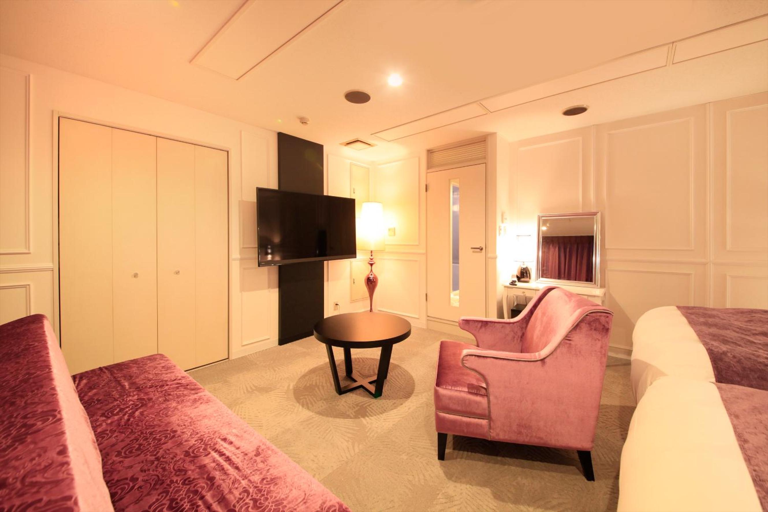 Deluxe Twin Room - Non-Smoking photo 3