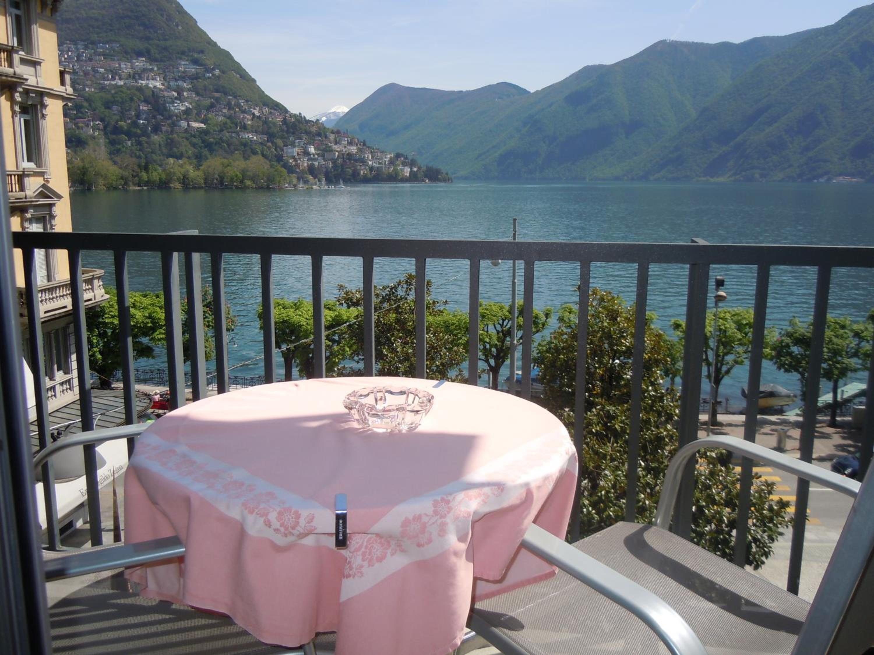 Standard Double Room with Balcony and Lake View - Photo 12