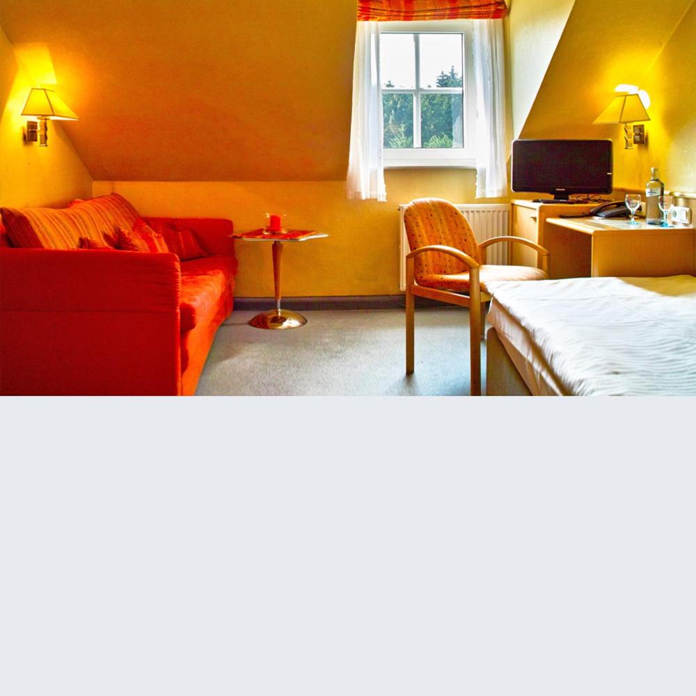 Economy Single Room