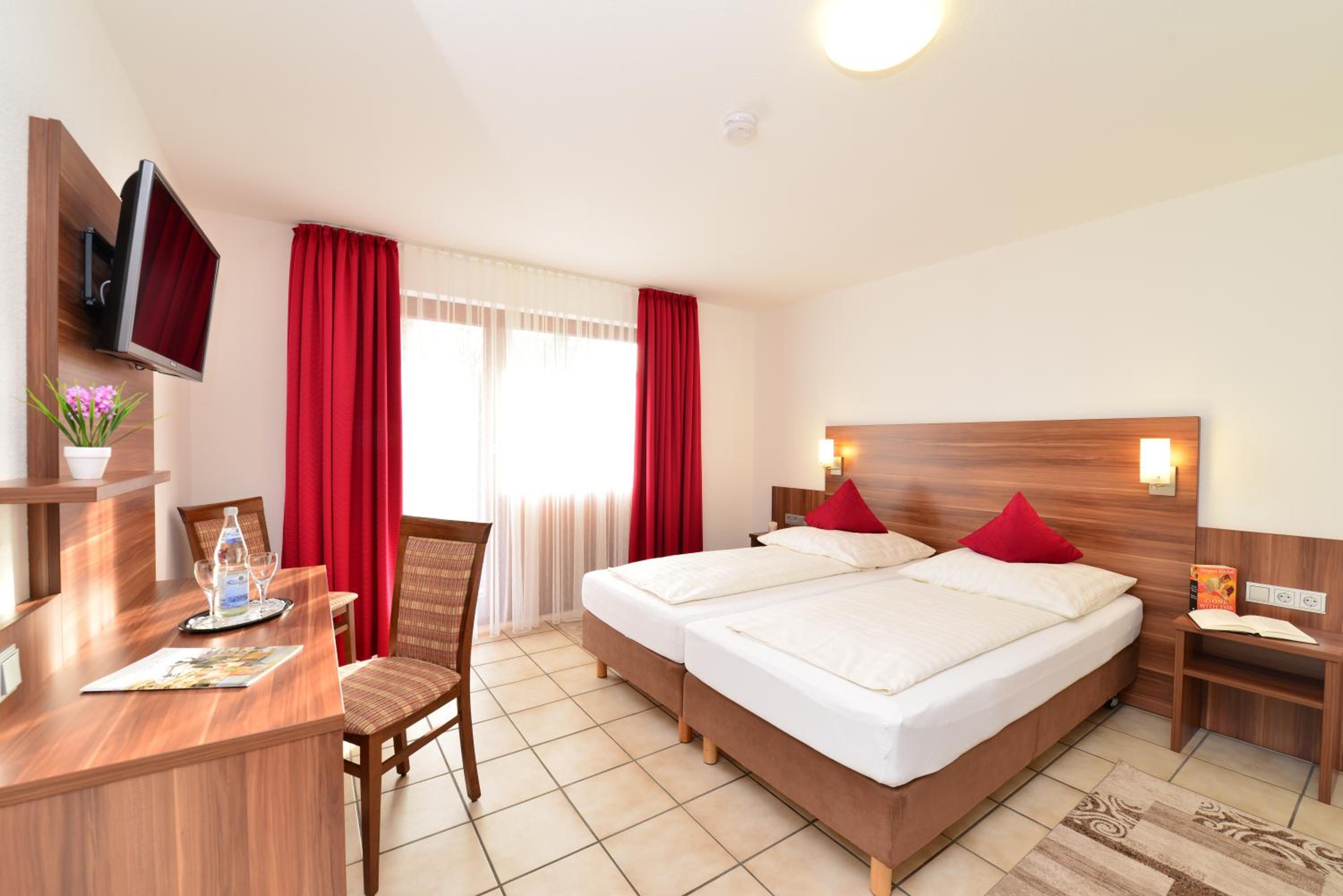 Double Room with Balcony photo 2