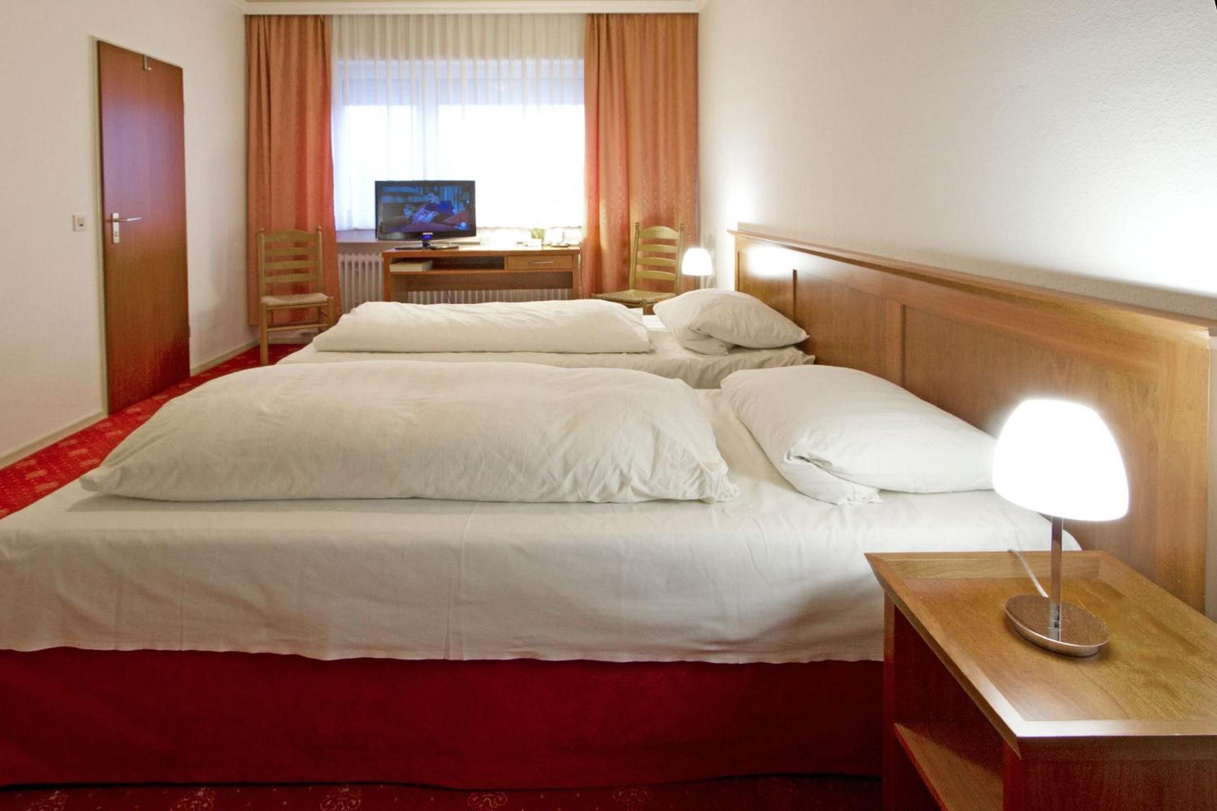 Double Room - Photo 18
