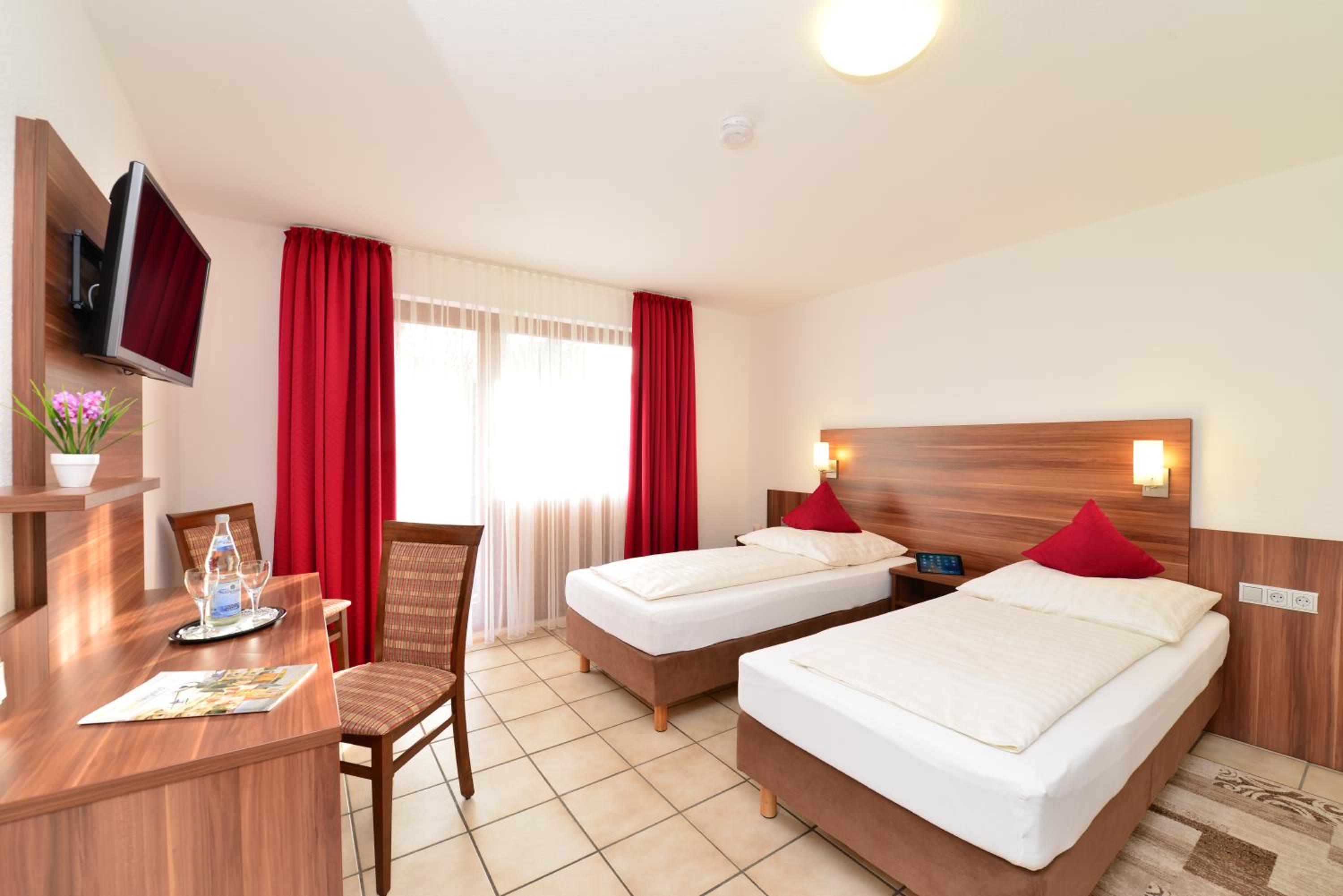 Double Room with Balcony photo 3