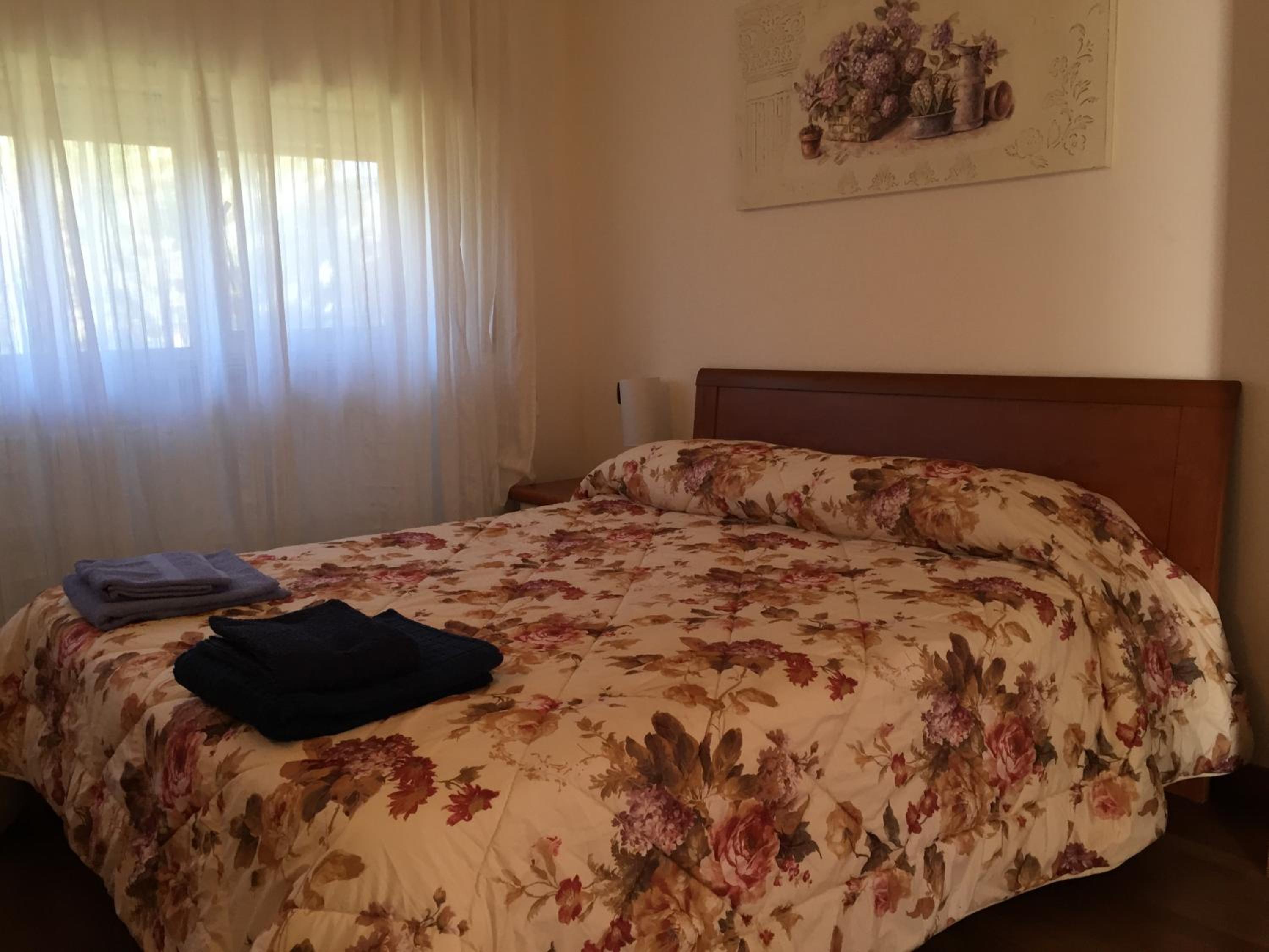 Standard Triple Room - Photo 2