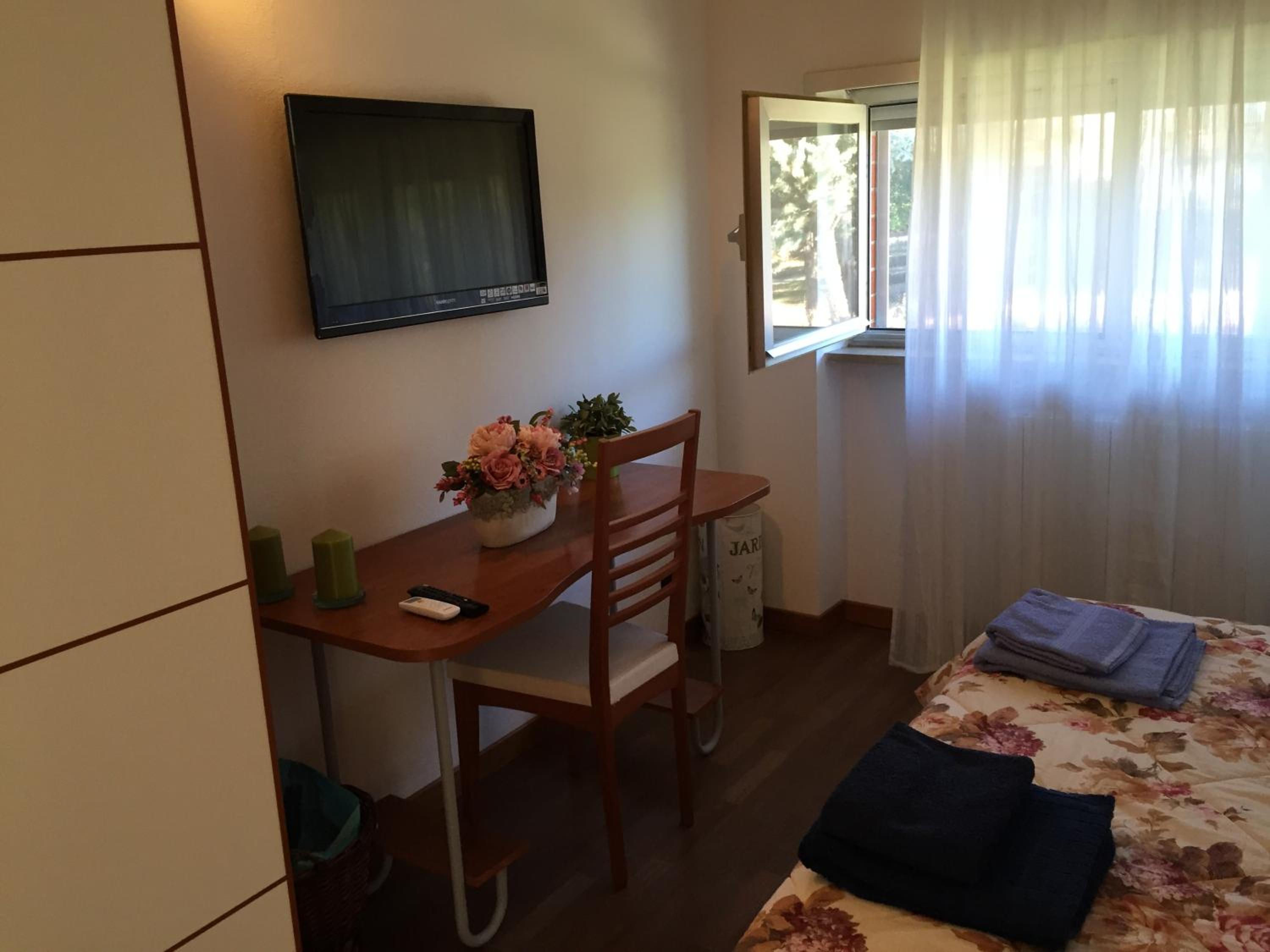 Standard Triple Room - Photo 6