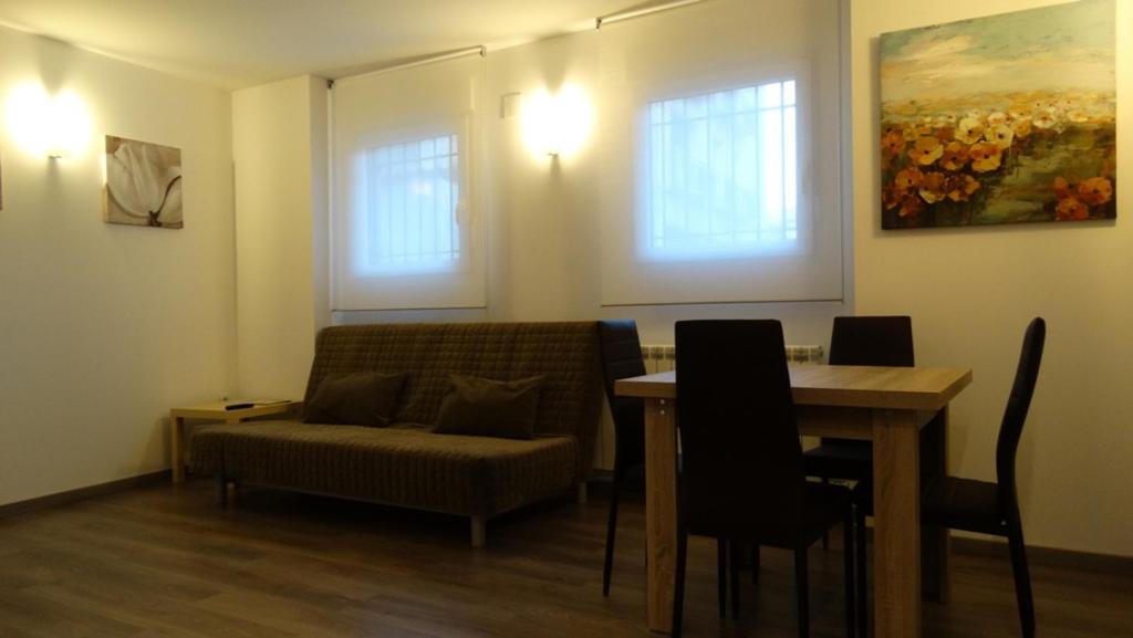 Standard Two-Bedroom Apartment photo 2