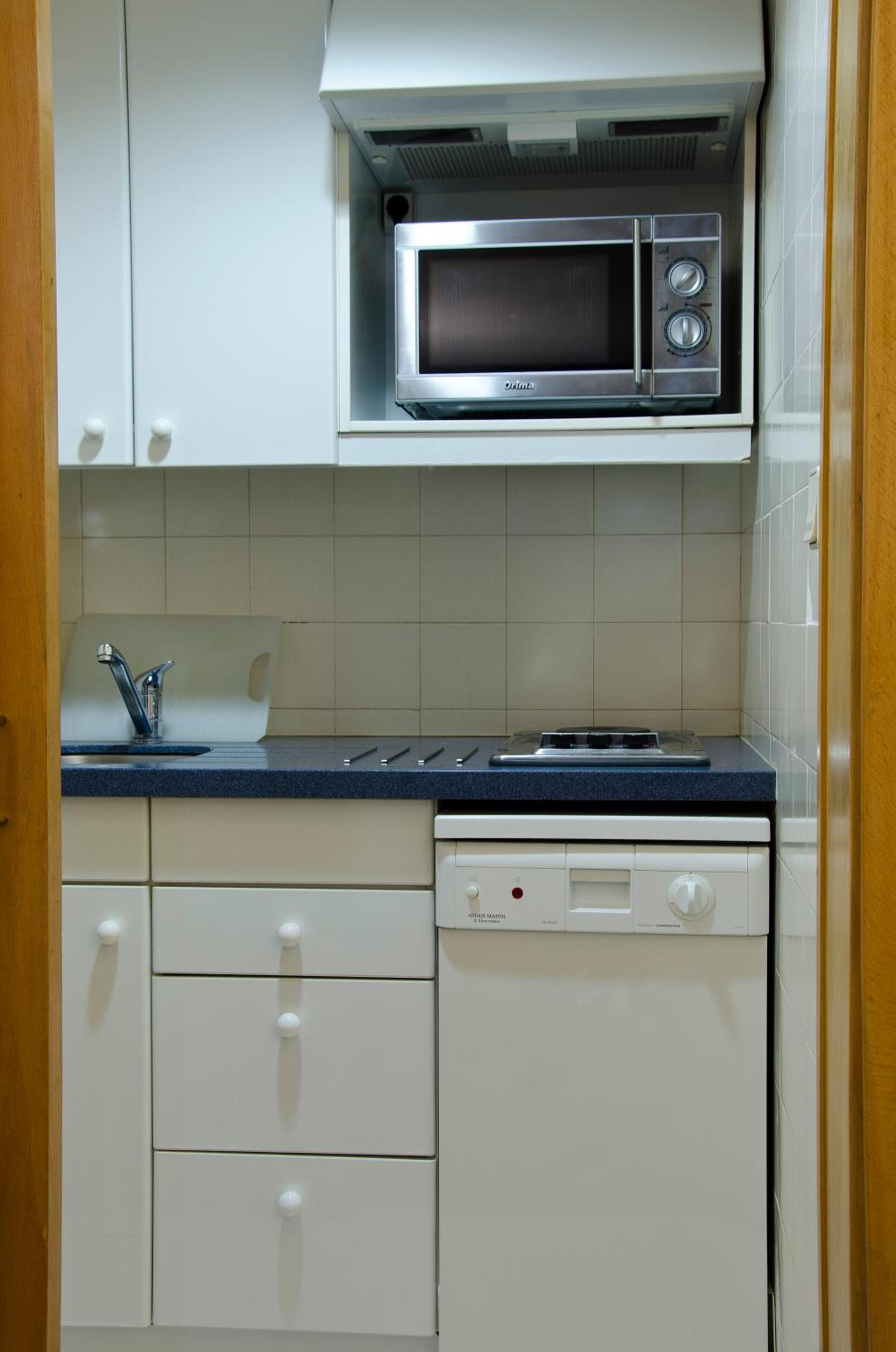 Apartment (4 Adults) - Photo 12