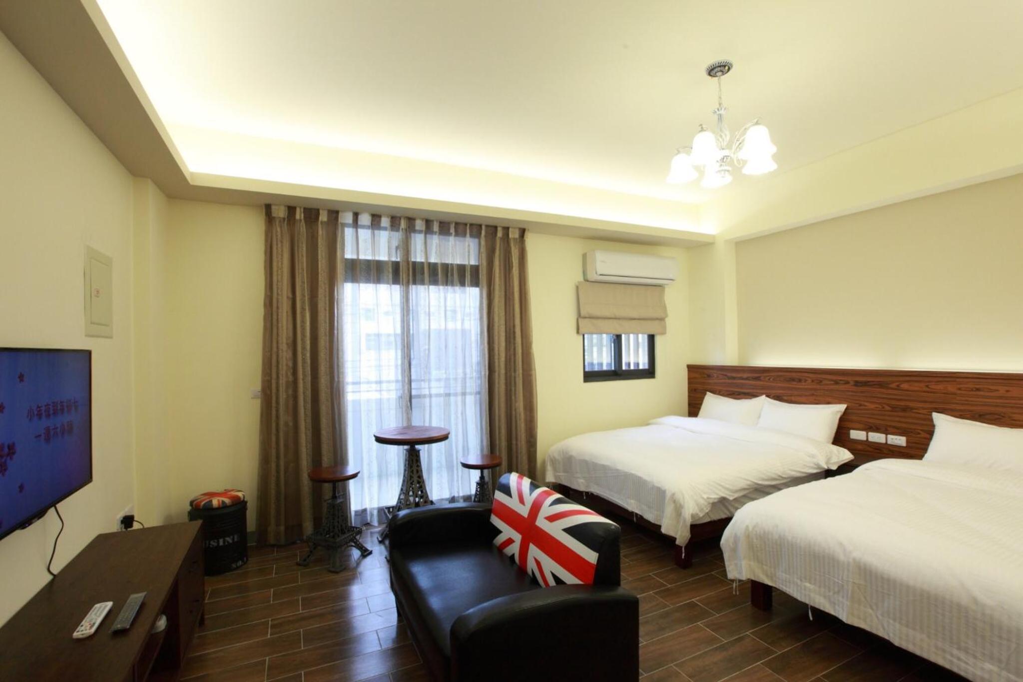 Quadruple Room with Balcony photo 2