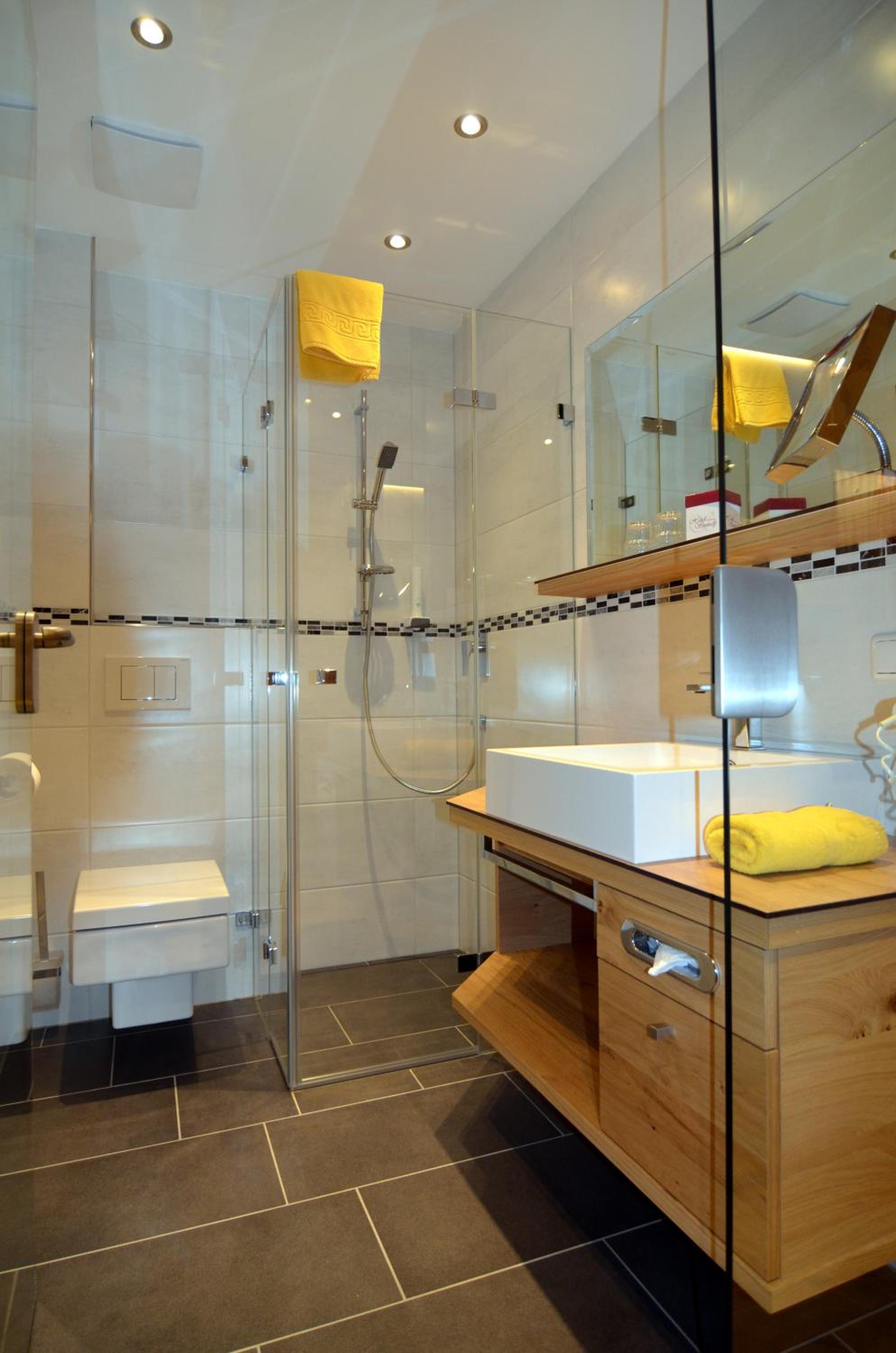 Double Room with Shower photo 3
