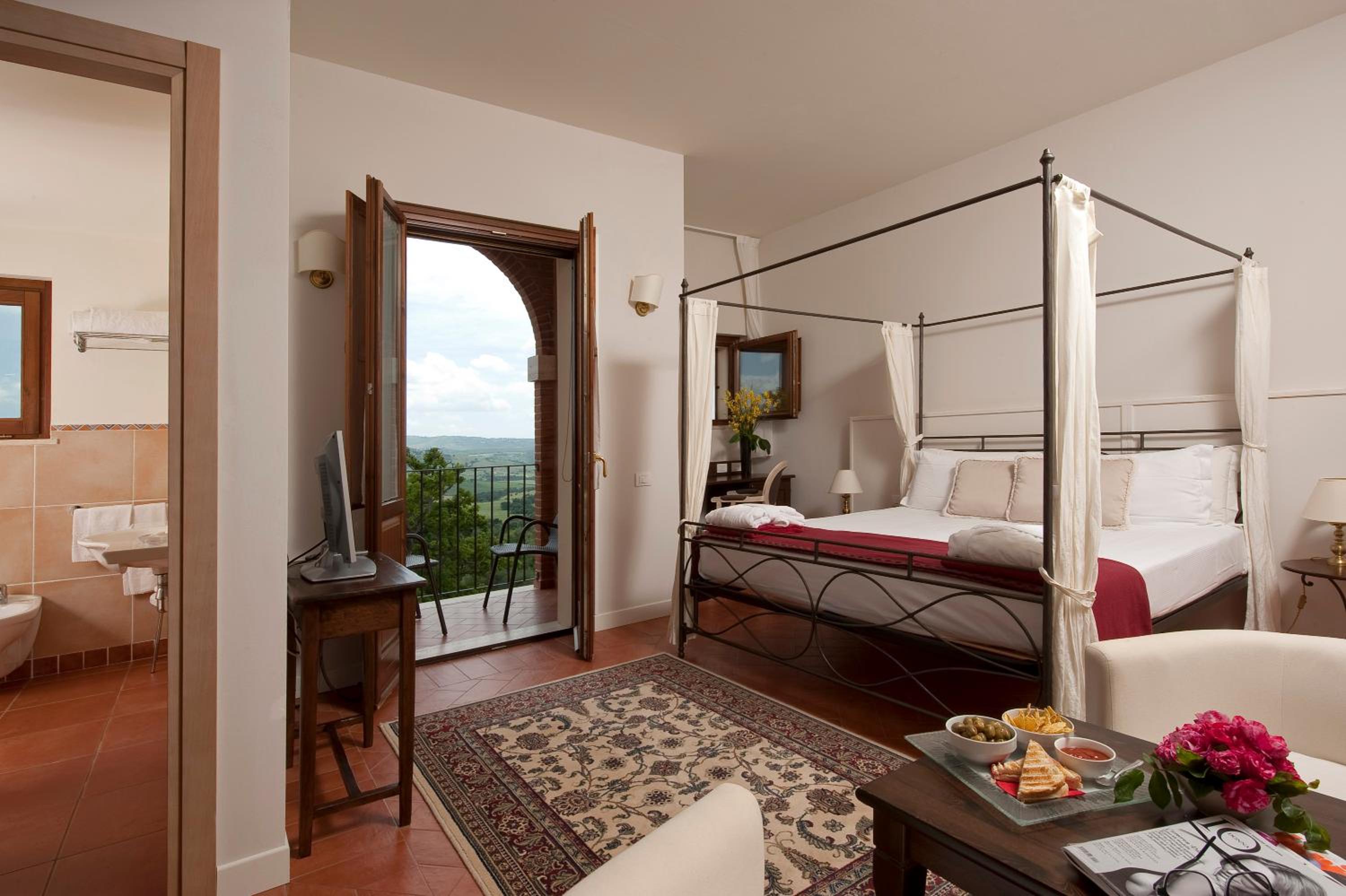 Deluxe Double Room - Photo 57