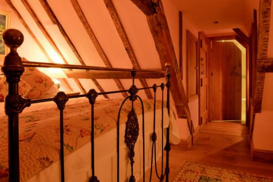 Small Double Room - Photo 3