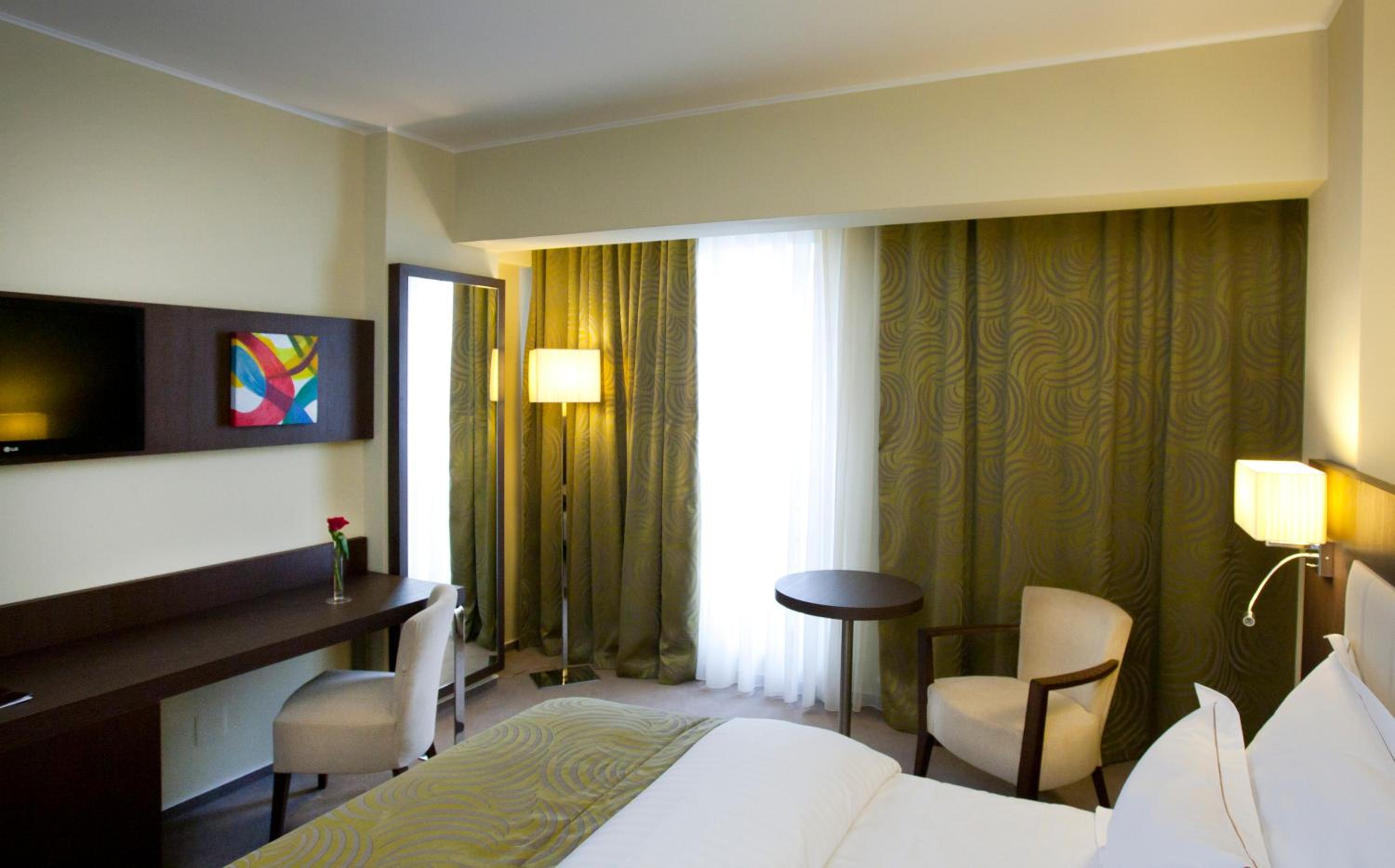 Superior Double Room - Photo 2