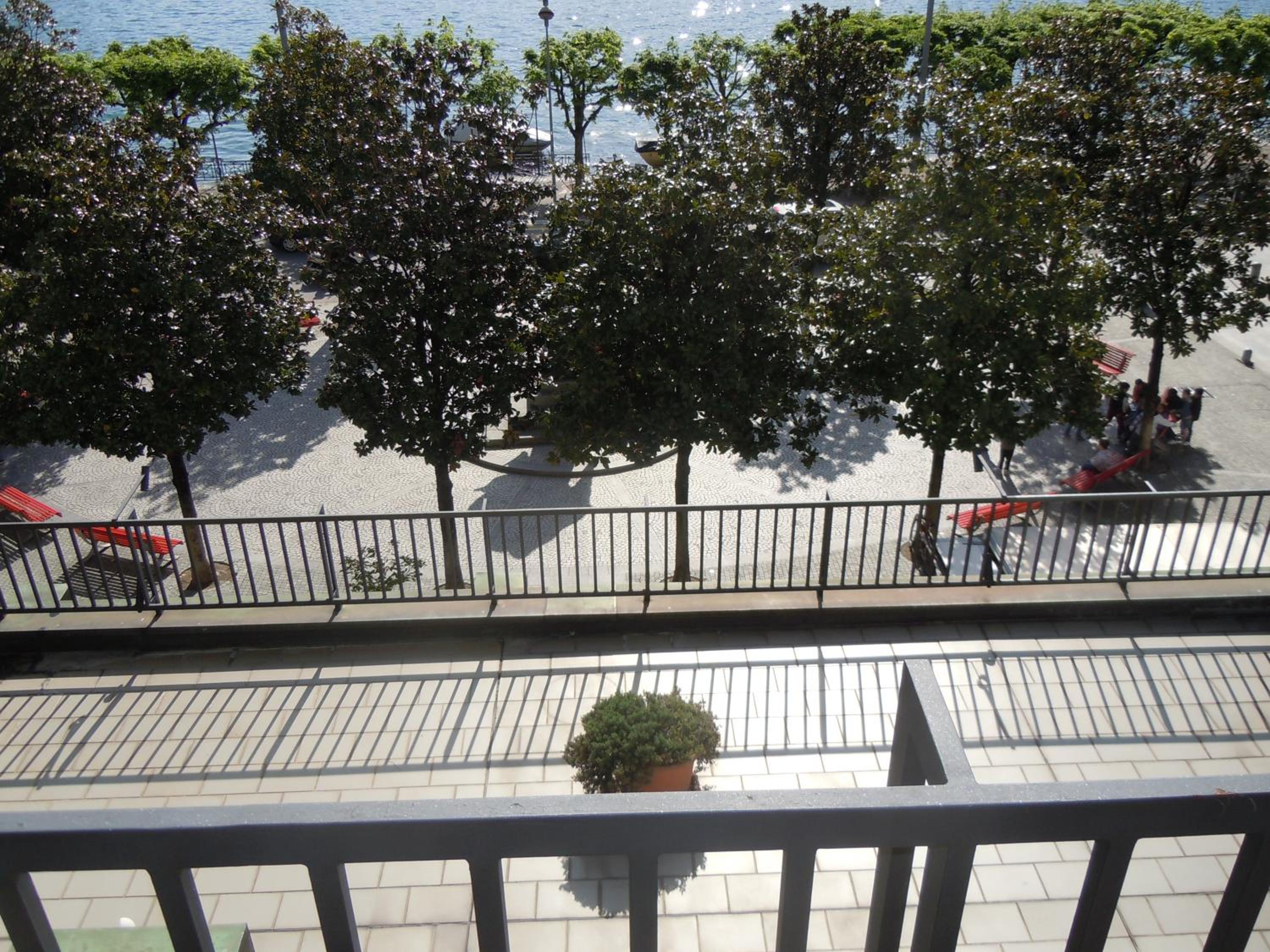 Superior Double Room with Terrace and Lake View - Photo 9