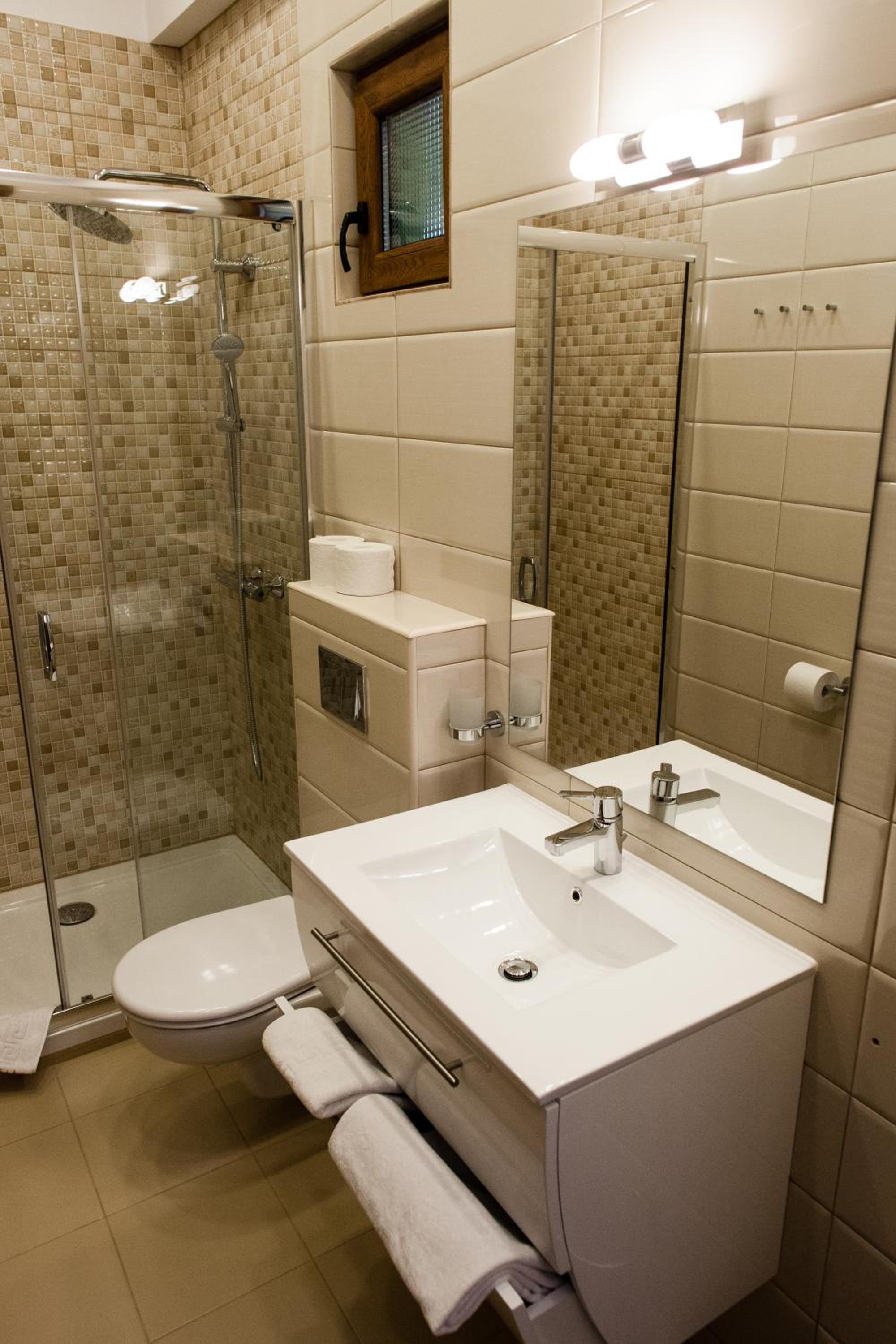 Double Room - Photo 4