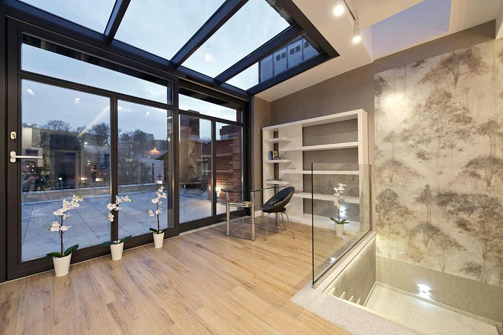 Penthouse Apartment - Photo 4