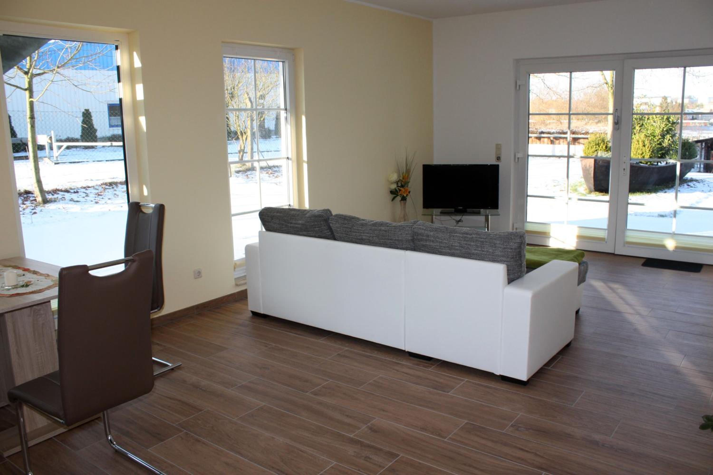 Apartment with Lake View photo 3