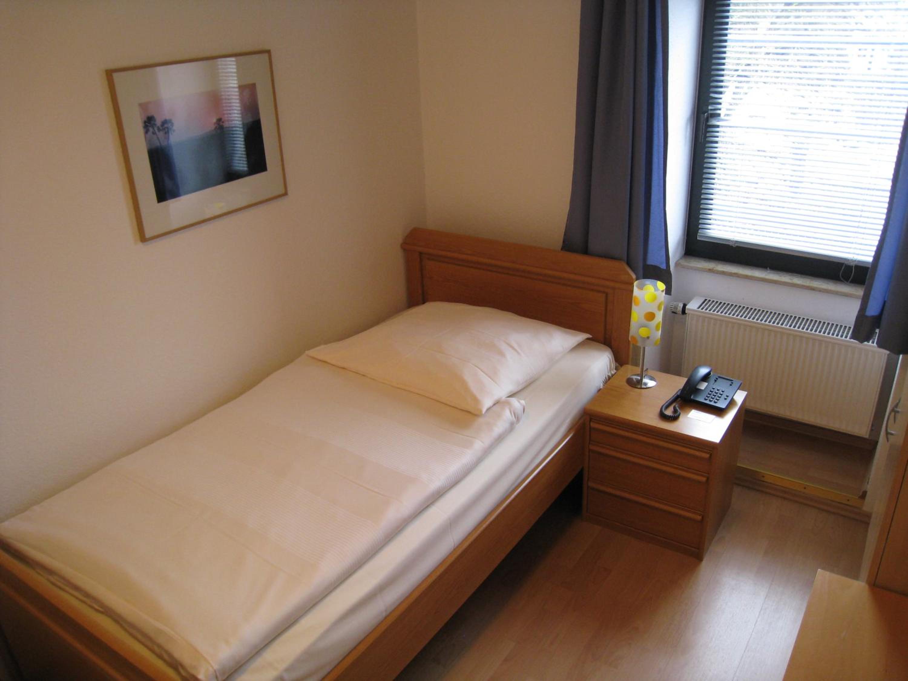 Single Room photo 2