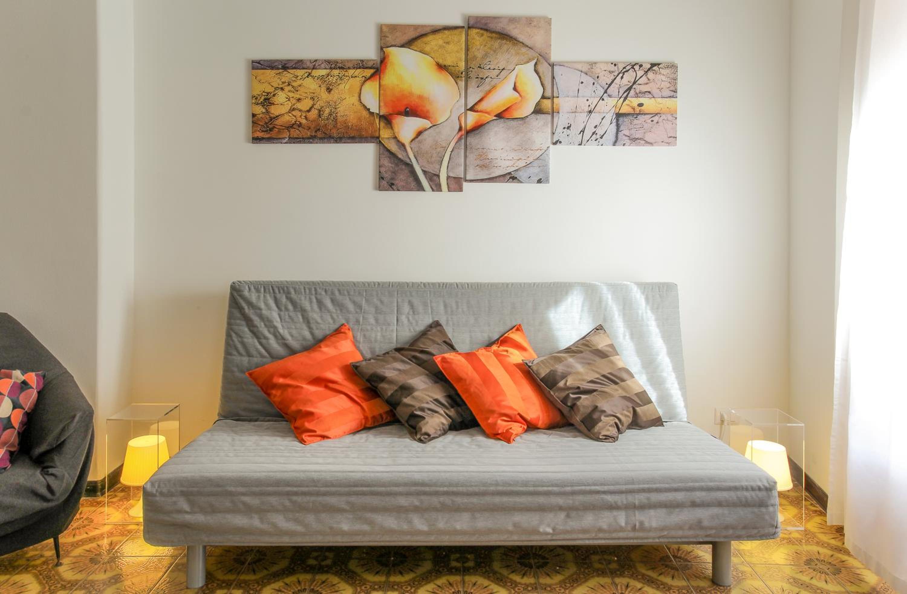 Apartment photo 2