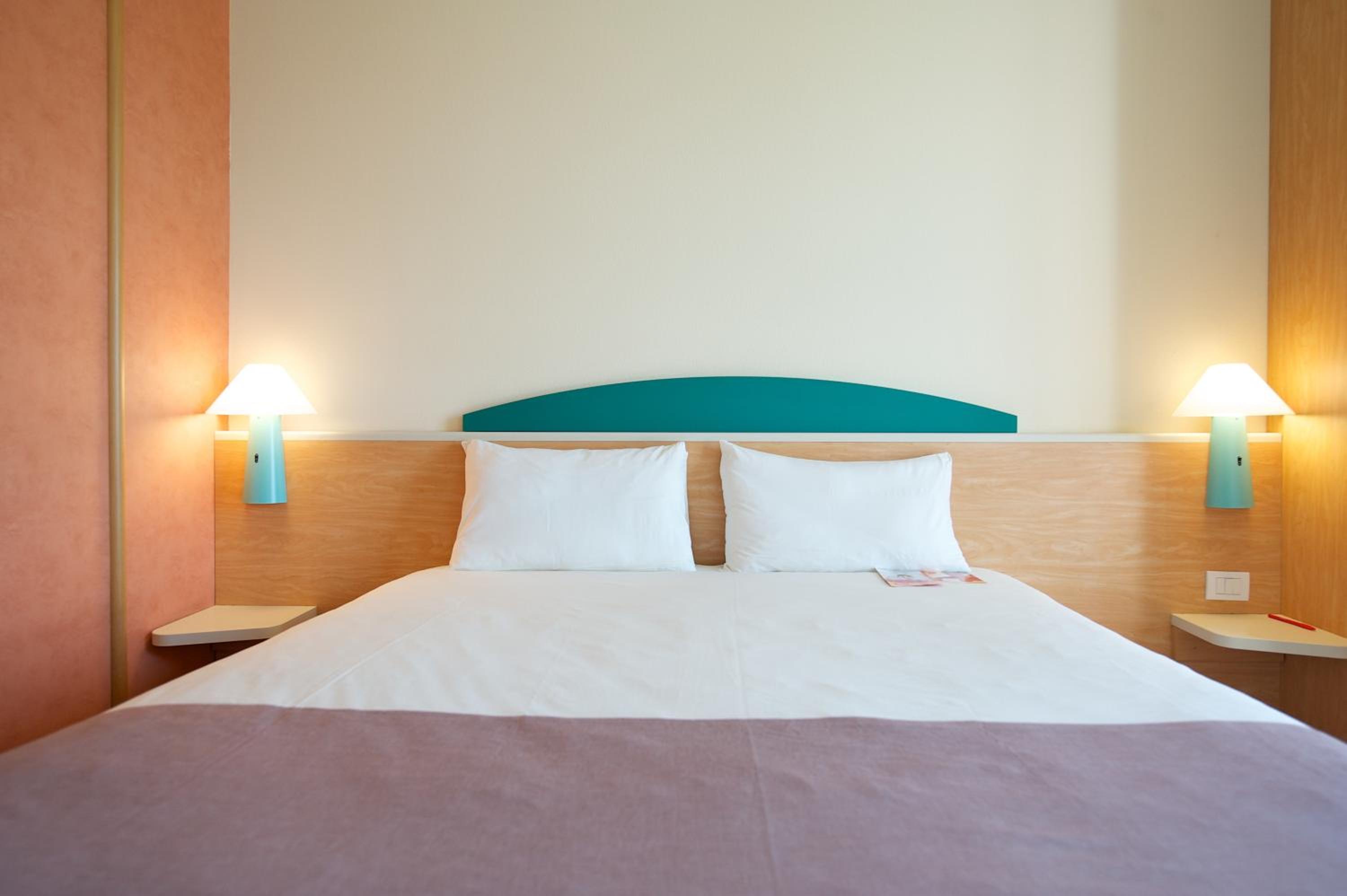 Standard Double Room - Photo 5