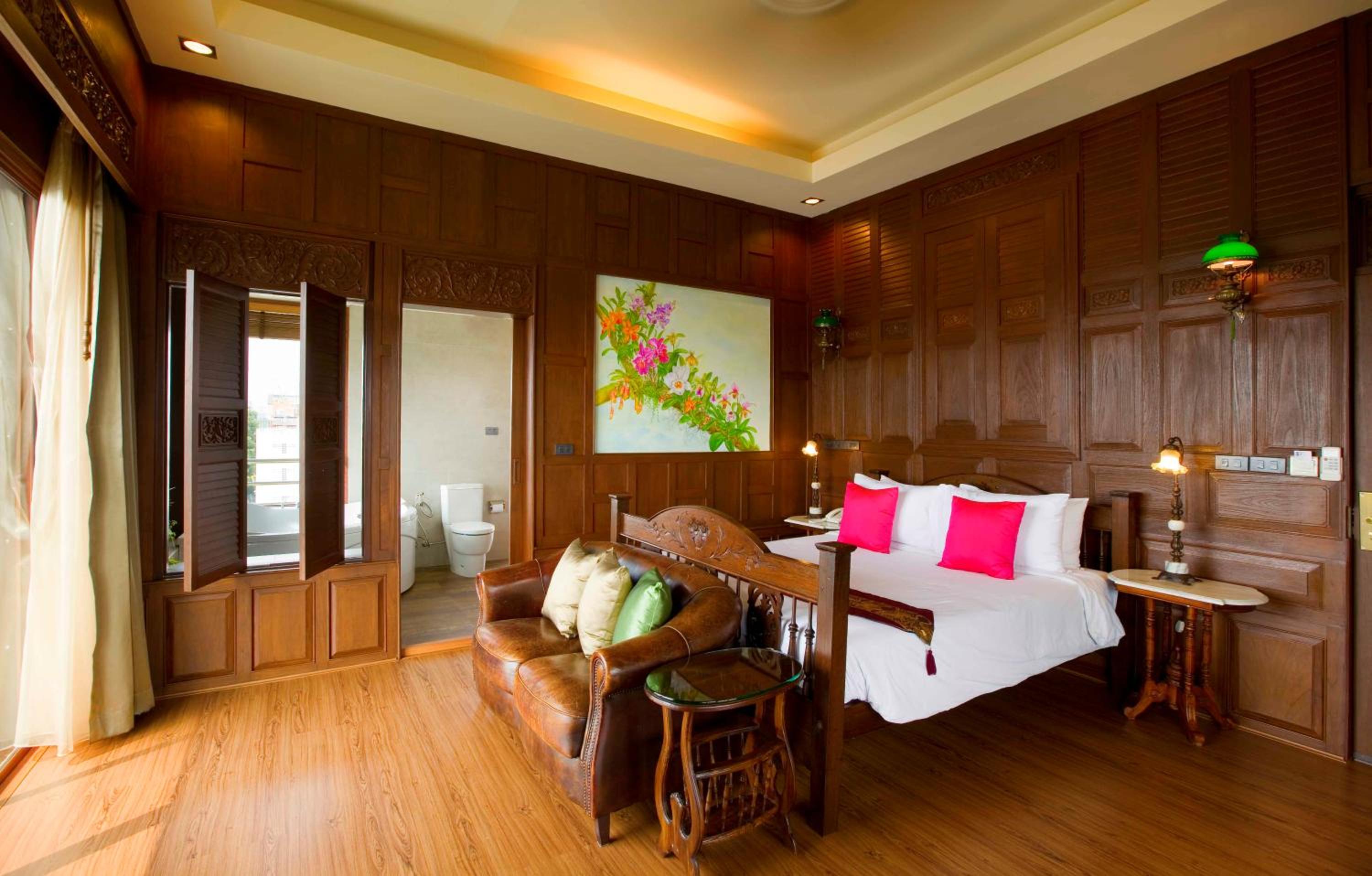 Lamphu Tree Suite (Main Building) photo 1