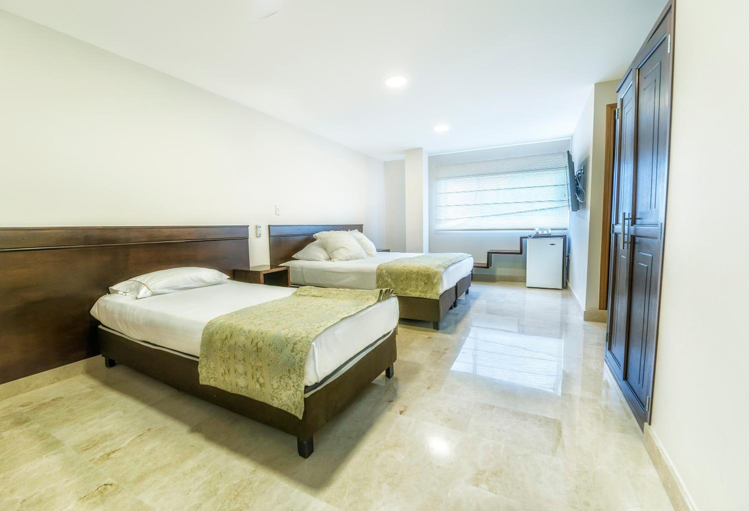 Standard Triple Room - Photo 1