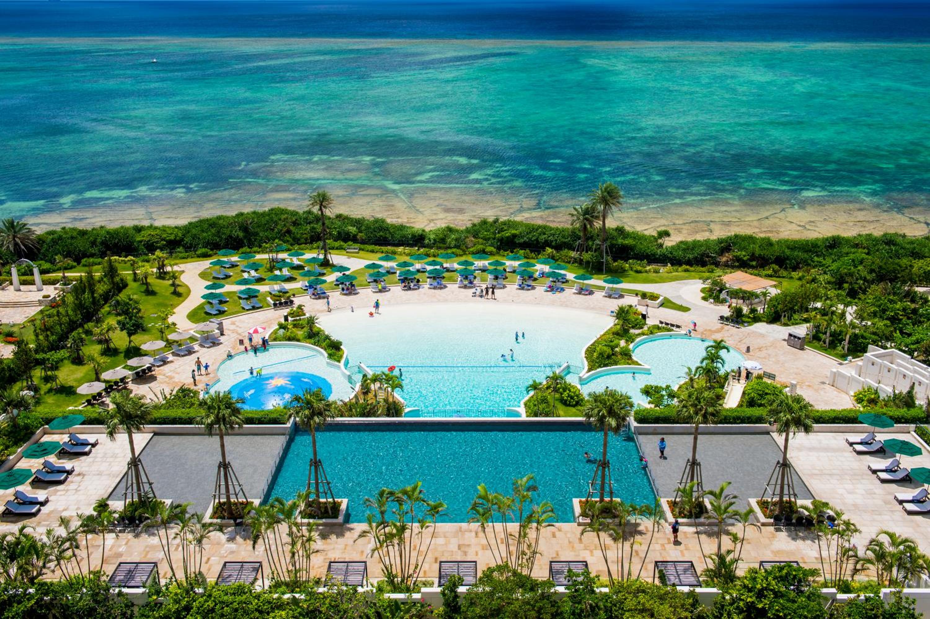 Garden Deluxe Hollywood twin sea view 5th-8th floors
