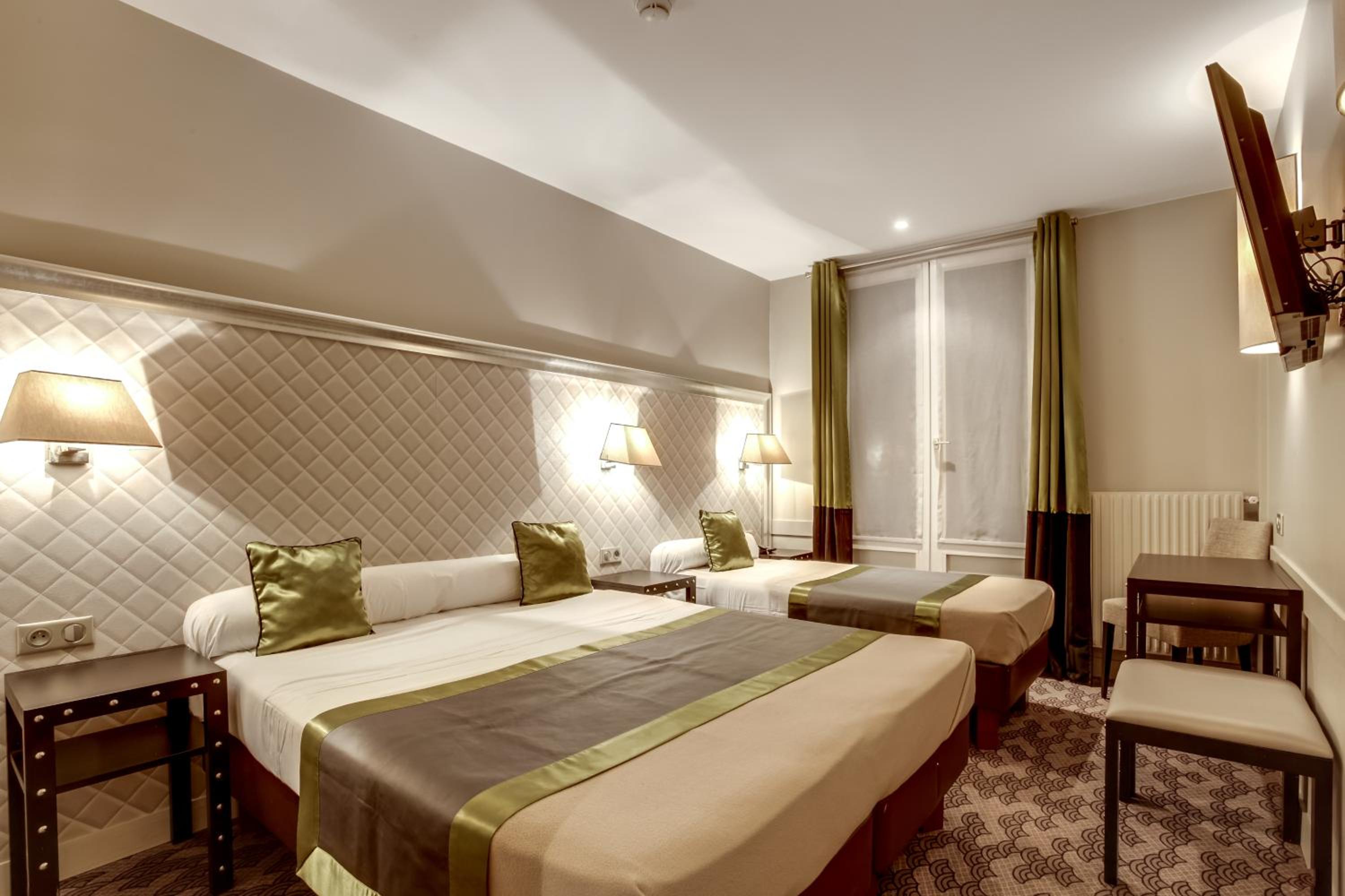 Superior Double or Twin Room photo 1