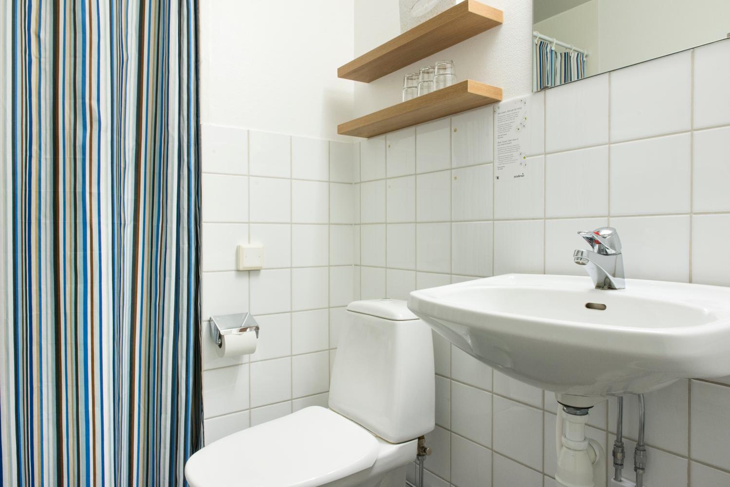 Budget Twin Room photo 3