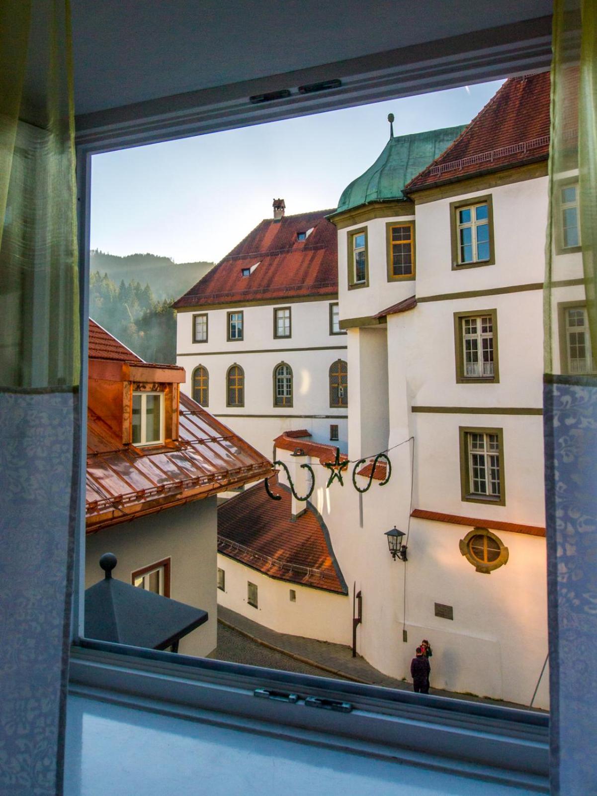 Apartment with Mountain View photo 3
