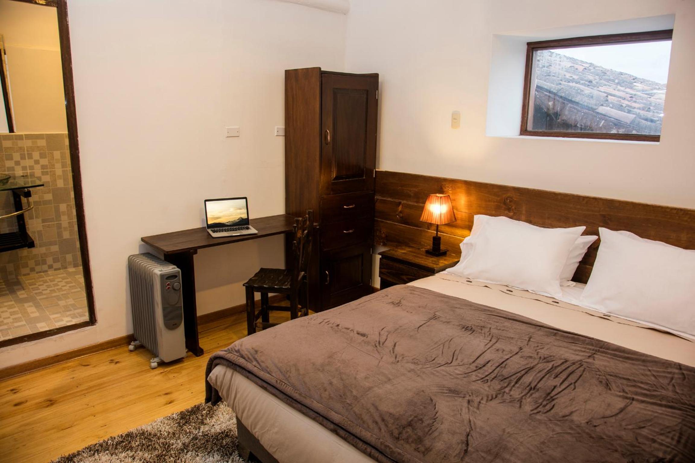 Deluxe Queen Room photo 1