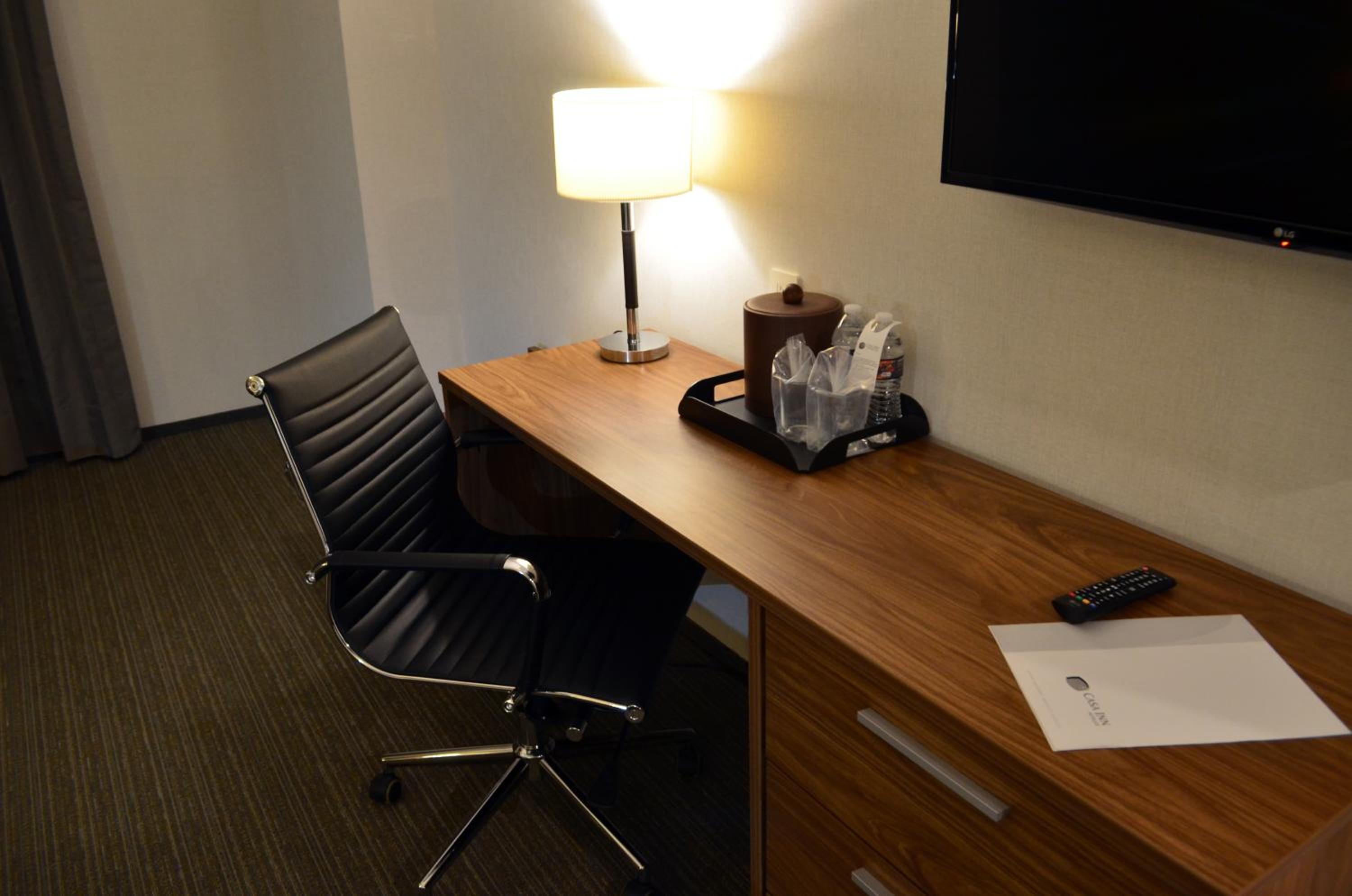 Standard King Room photo 3