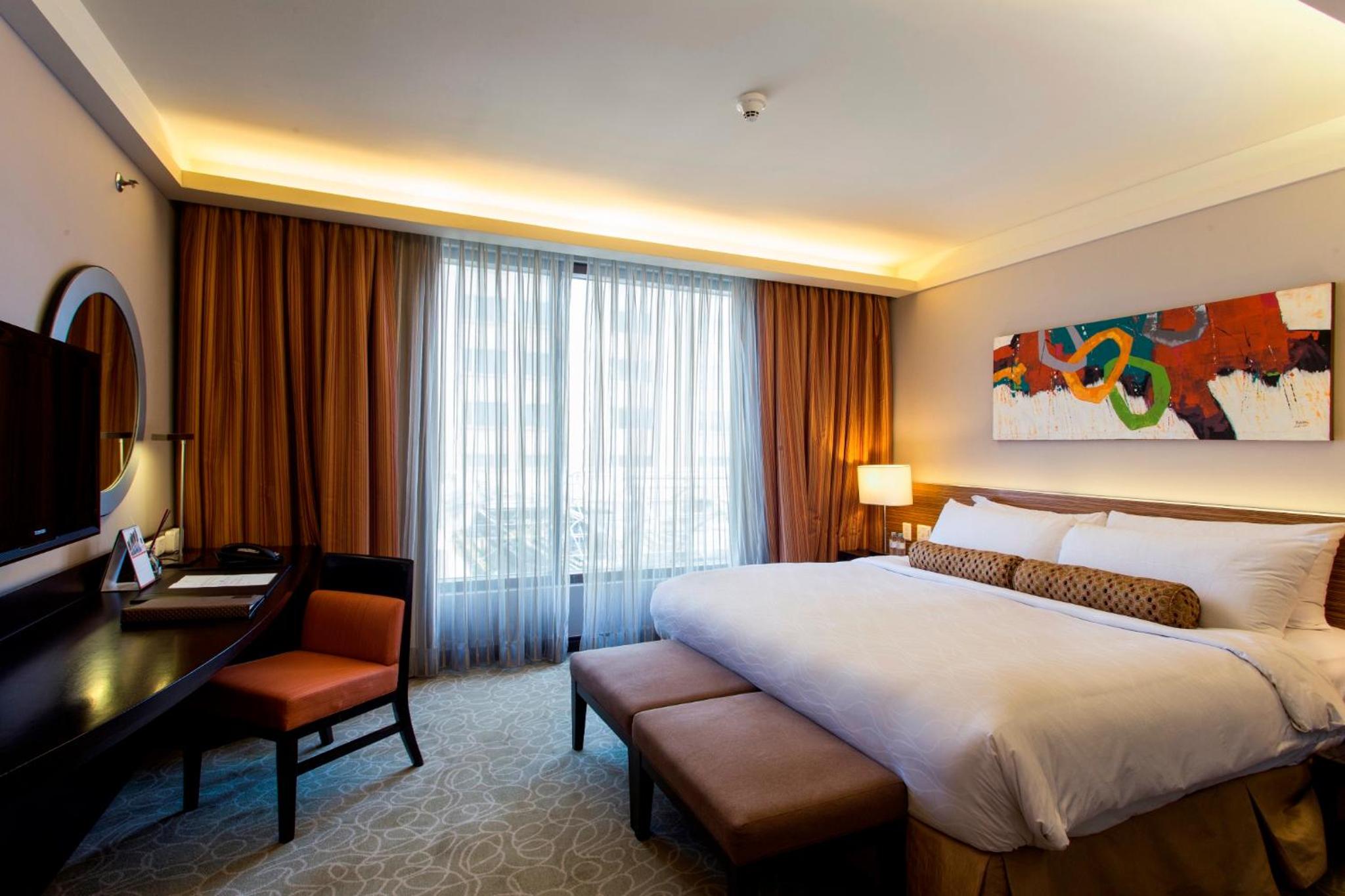 Deluxe Double Room - Tower Wing - Photo 3