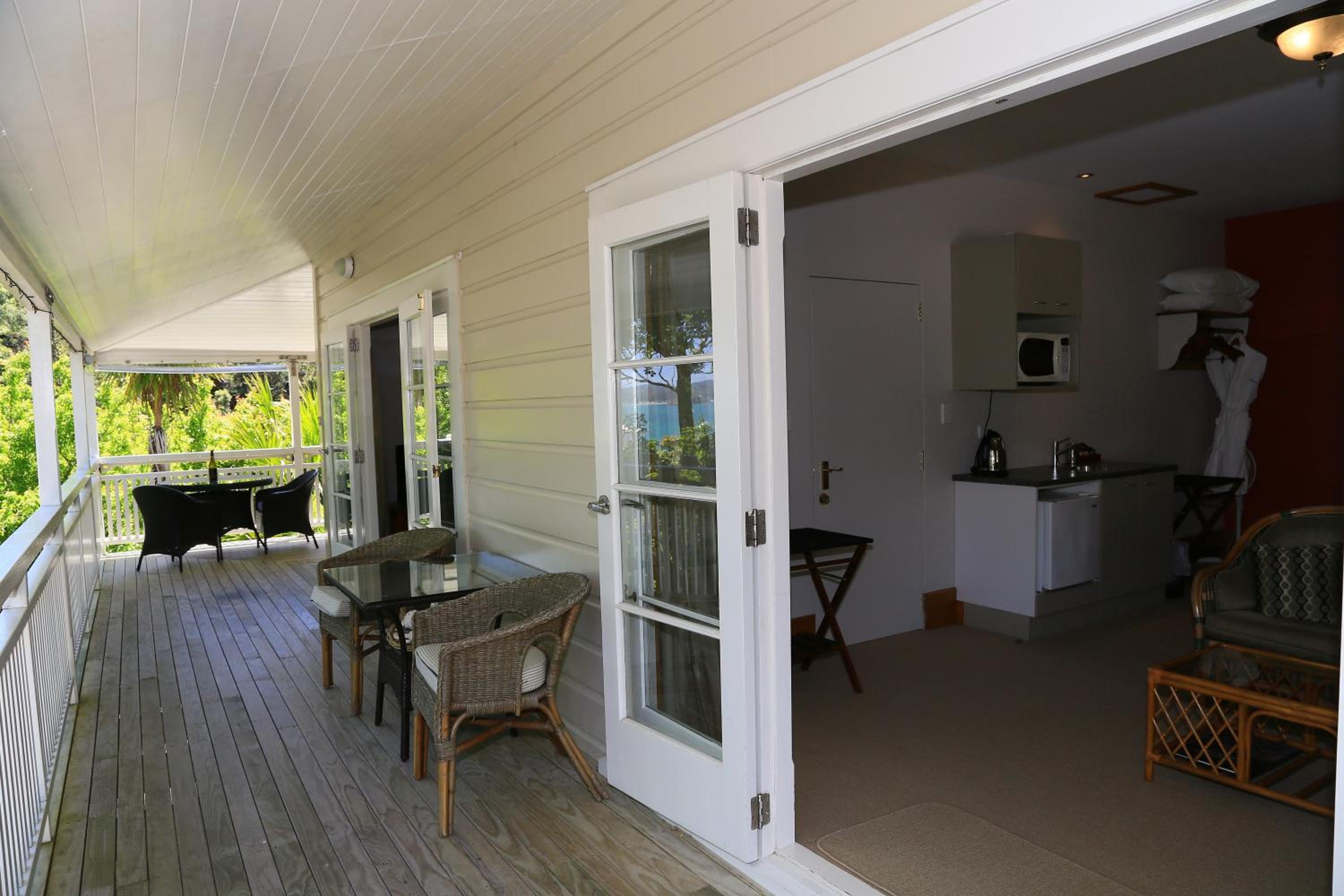 Deluxe Double or Twin Room with Sea View photo 3