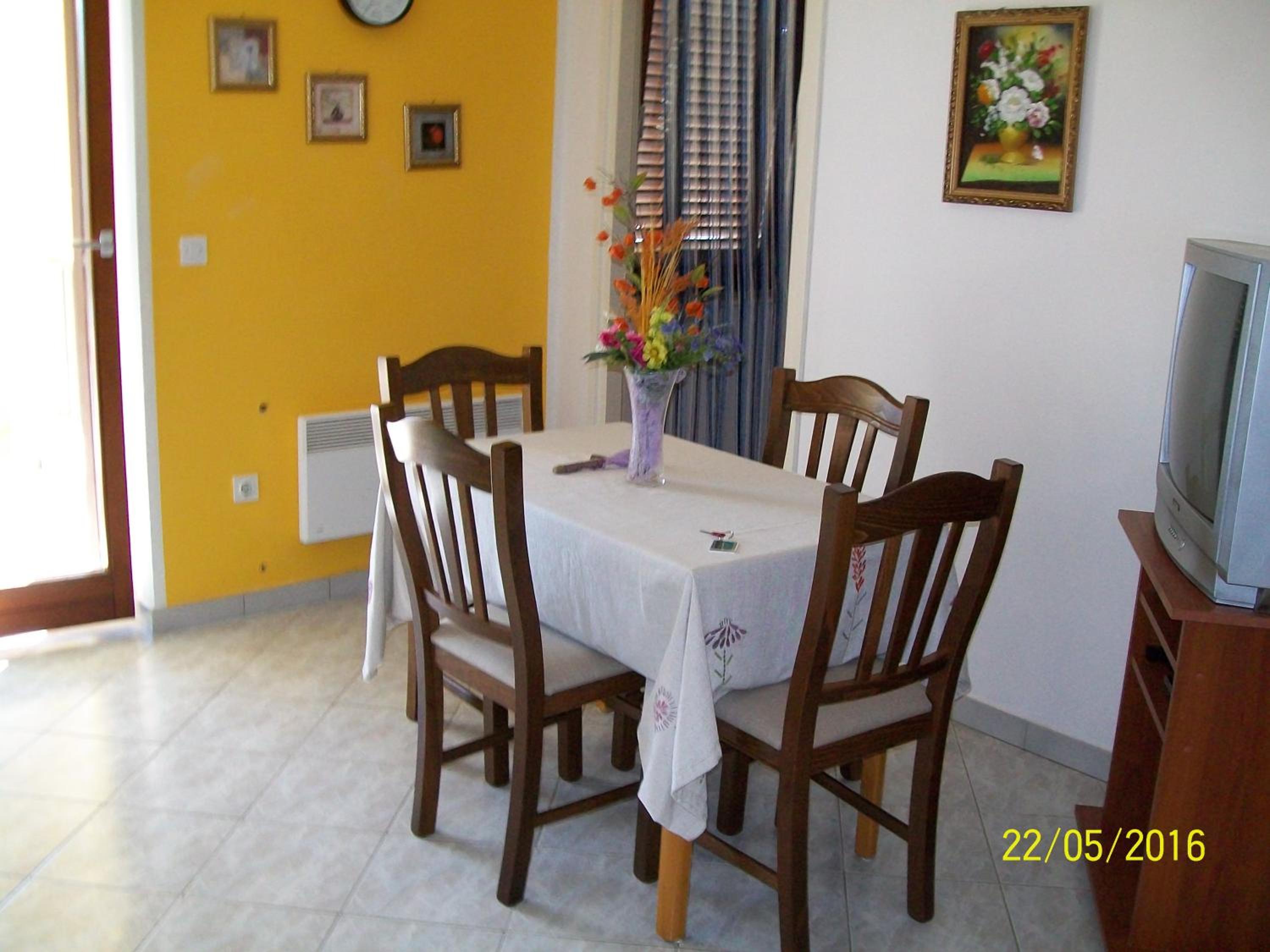 Two-Bedroom Apartment with Terrace and Sea View - 1 - Photo 40