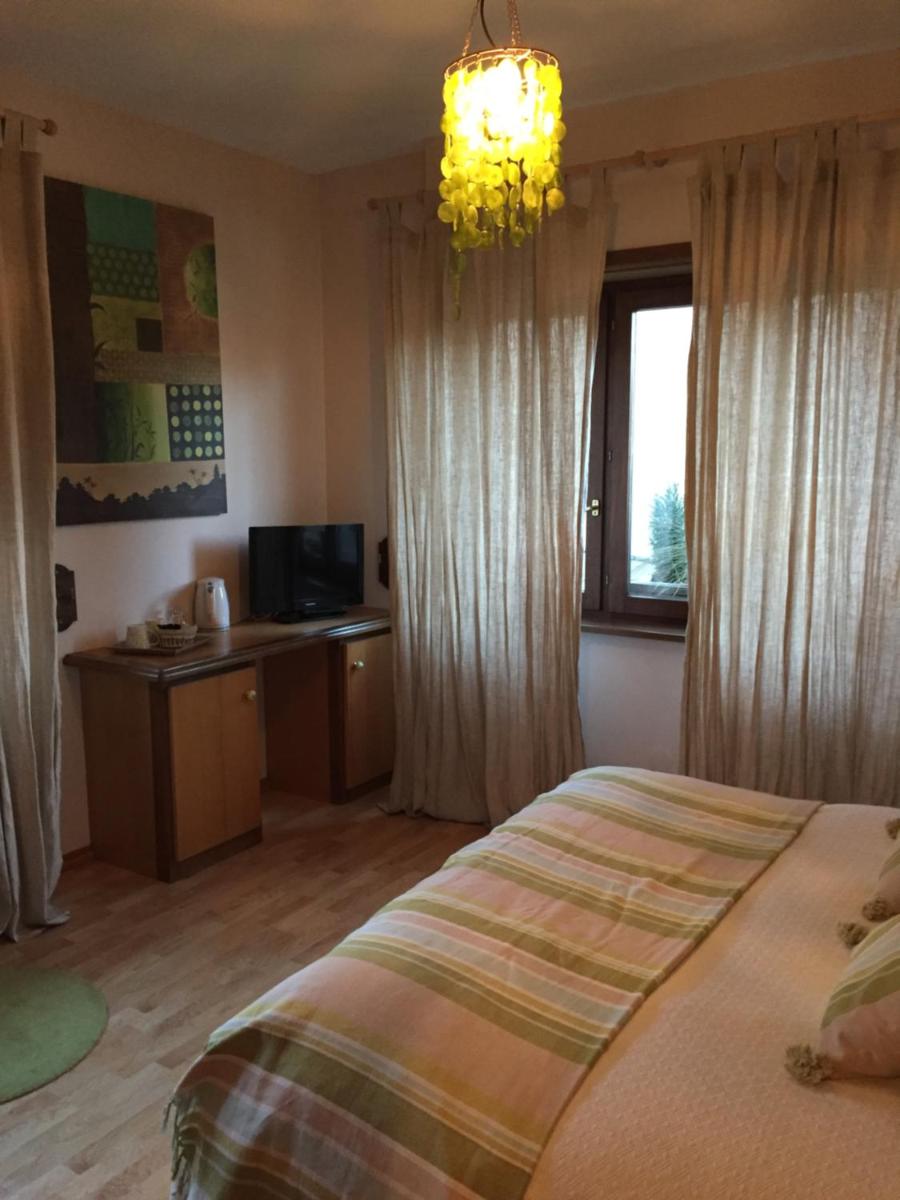 Double Room with Private Bathroom photo 2