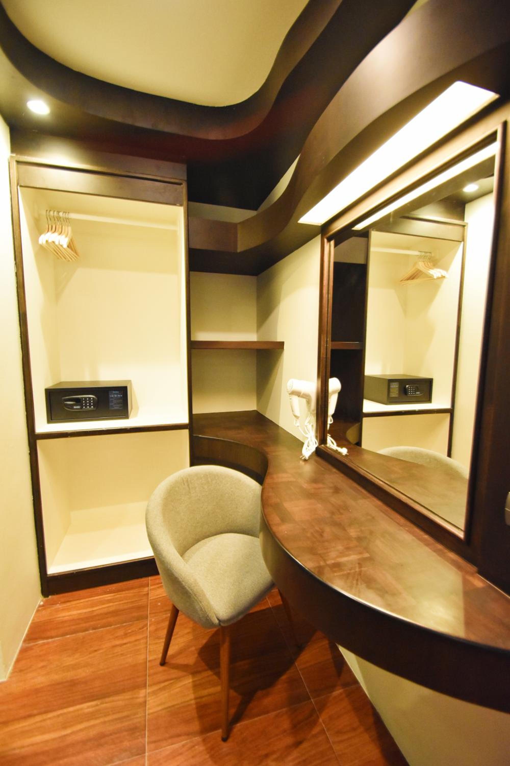 Double Room with Sea View - Photo 6