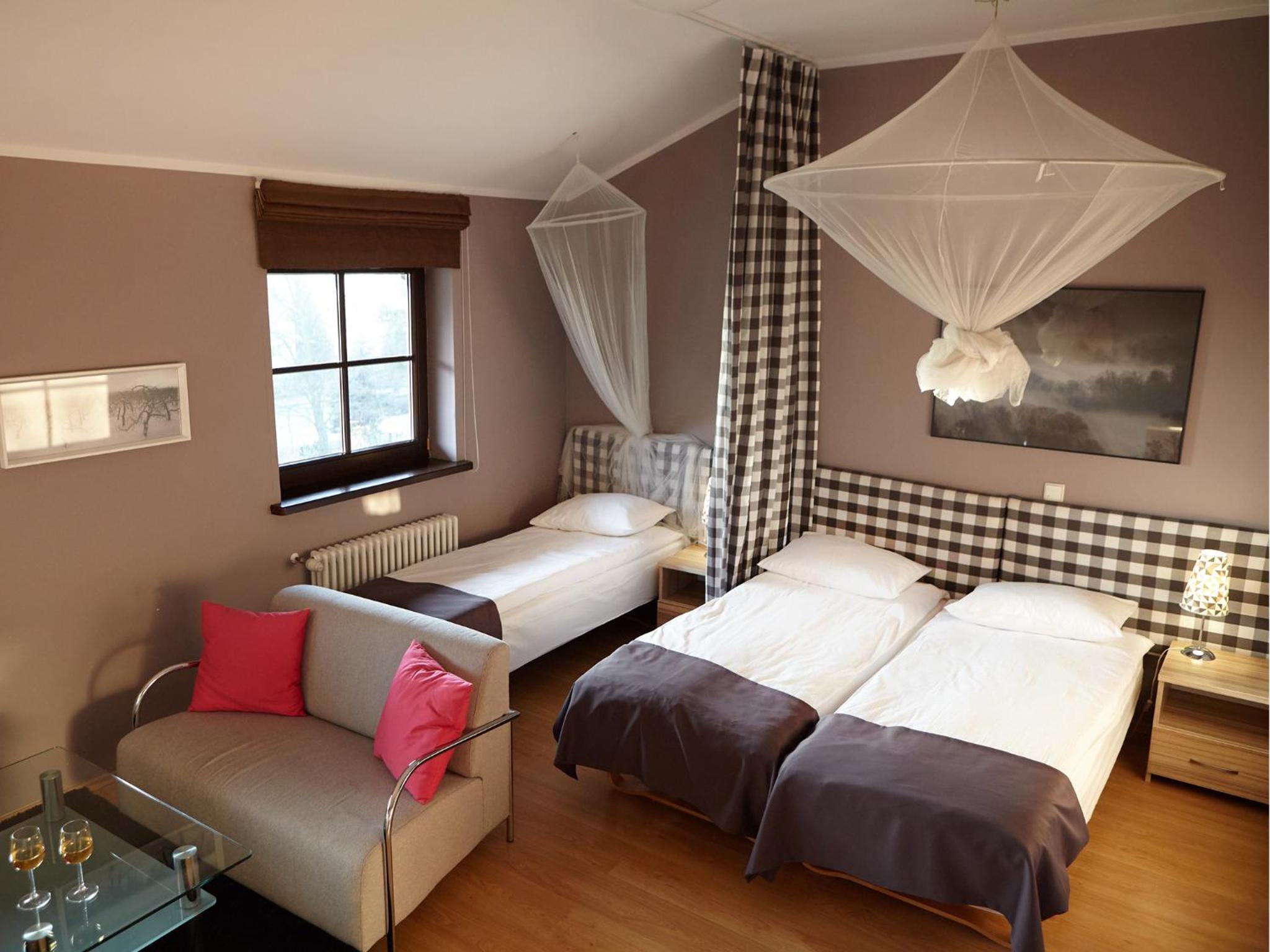 Large Double Room - Photo 25