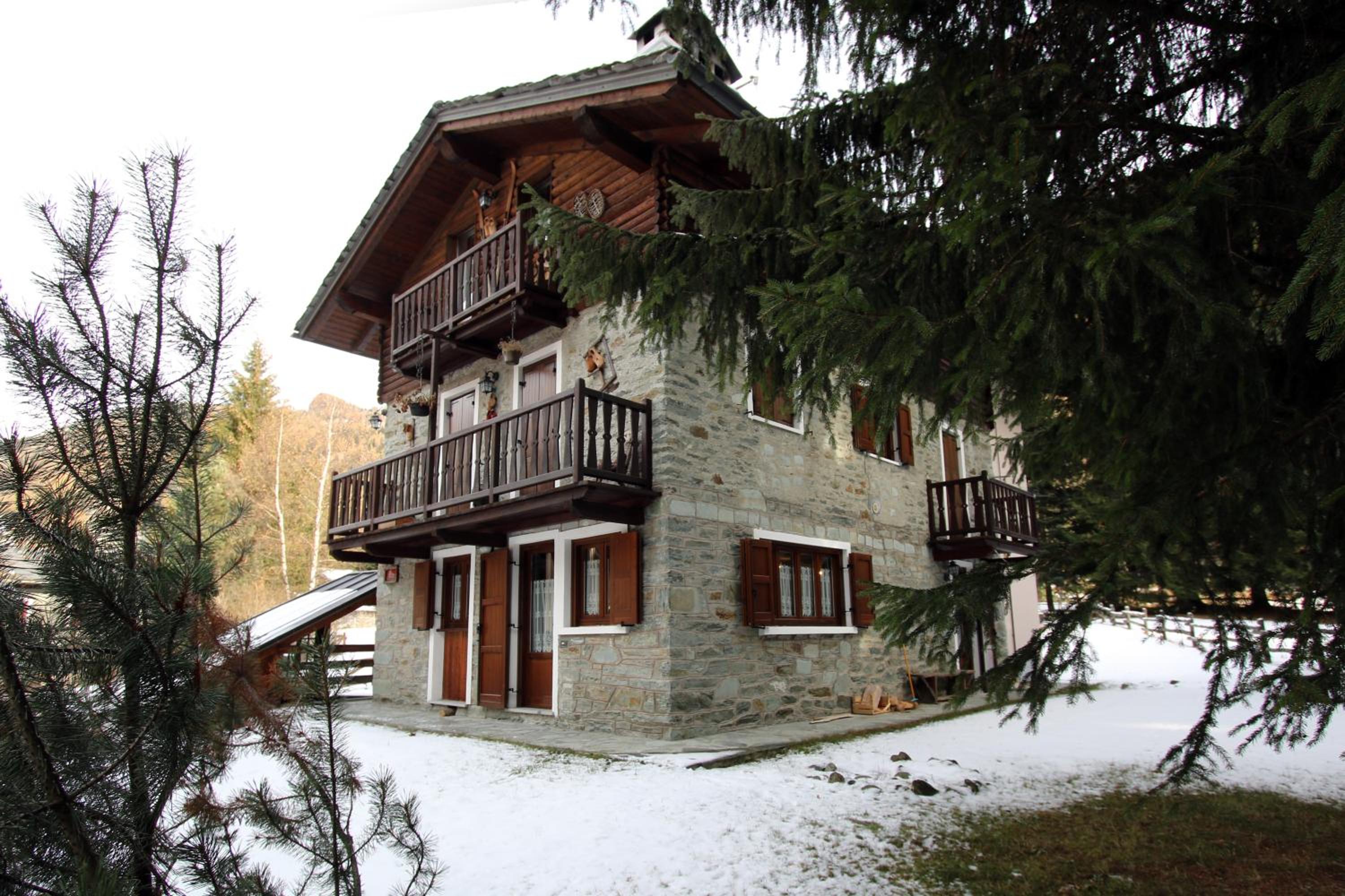 Two-Bedroom Villa - Photo 10