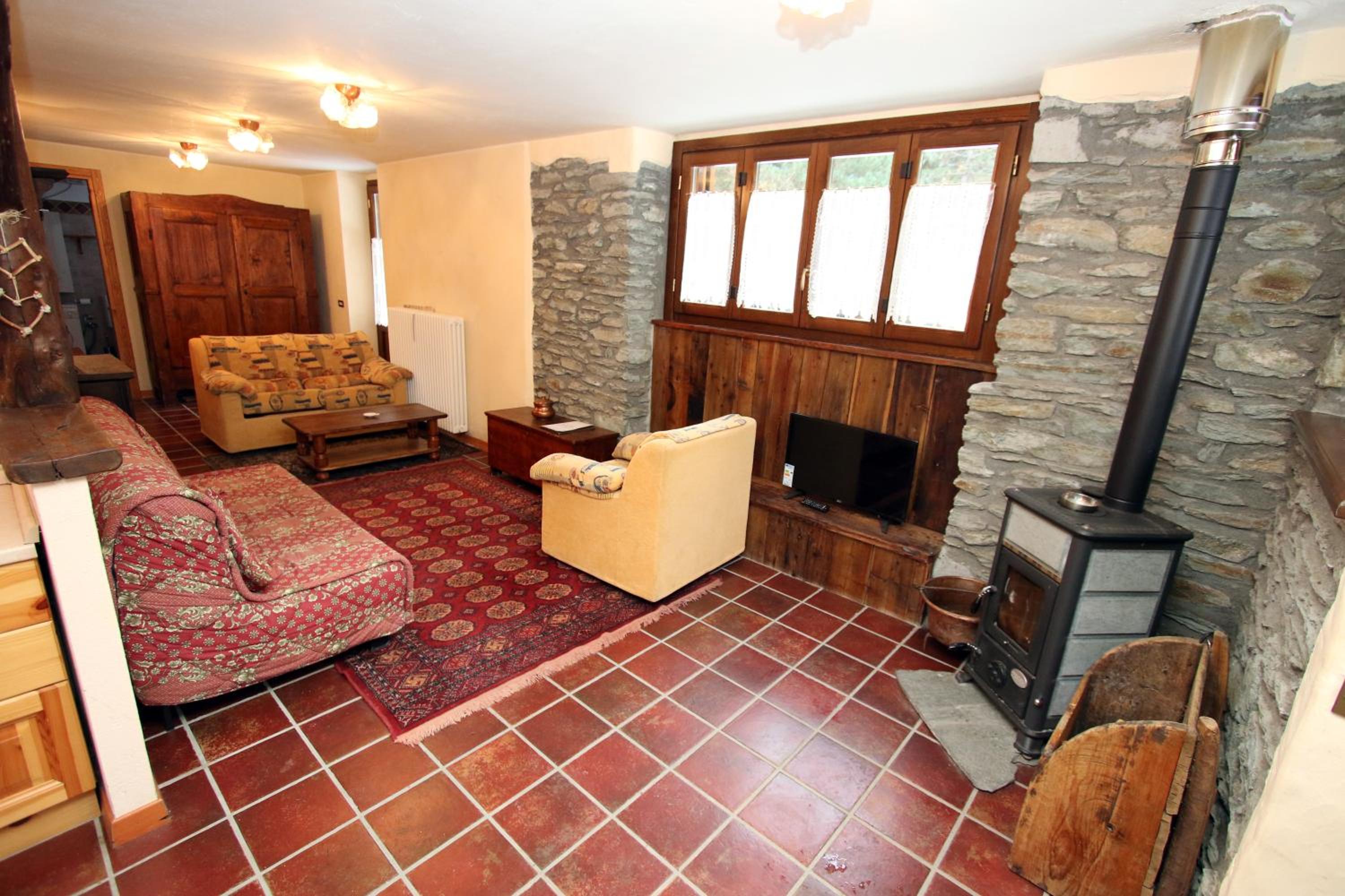 Two-Bedroom Villa - Photo 2