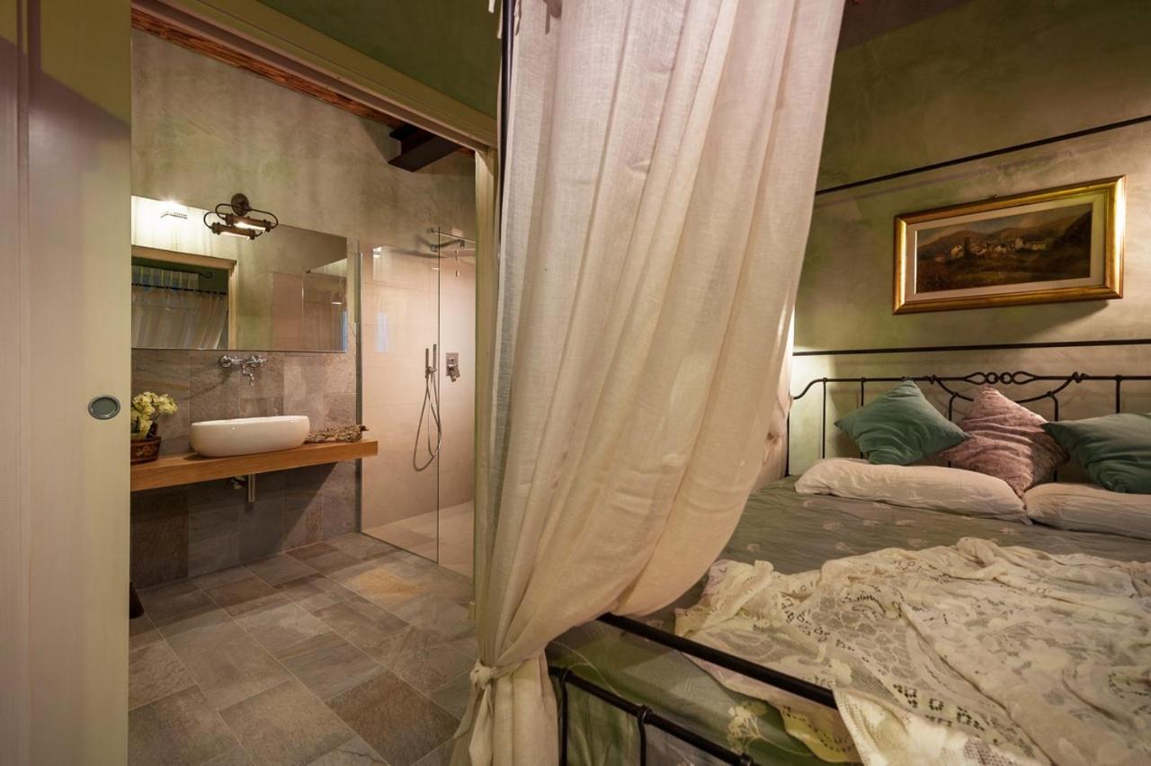 Deluxe Junior Suite - Photo 12