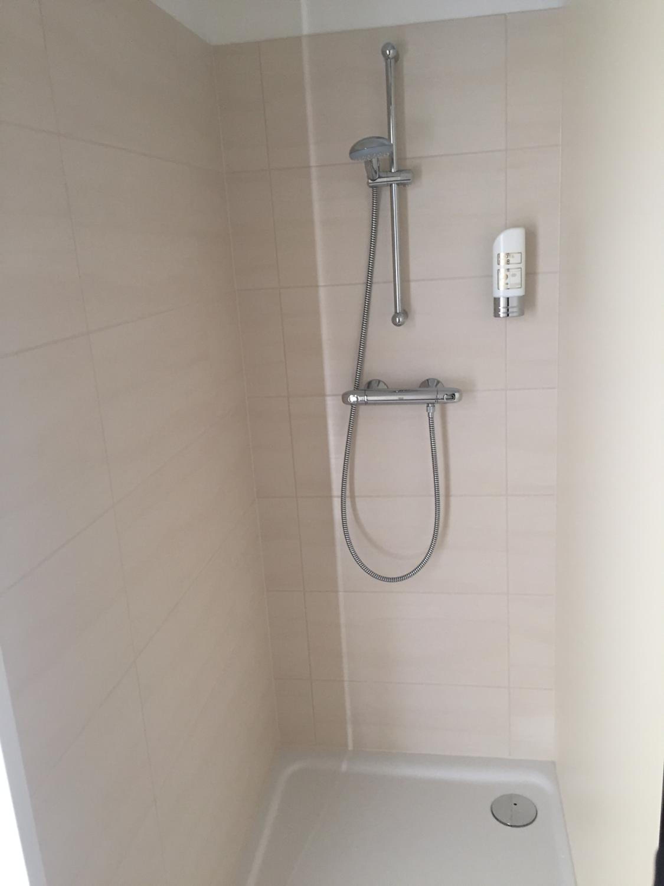Deluxe Double or Twin Room with Balcony - Photo 7