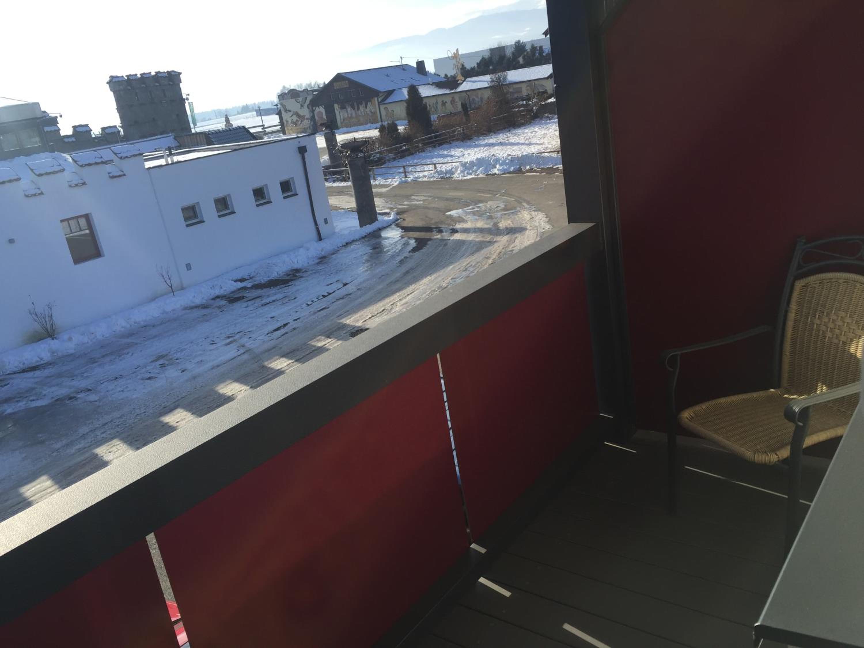 Deluxe Double or Twin Room with Balcony - Photo 9