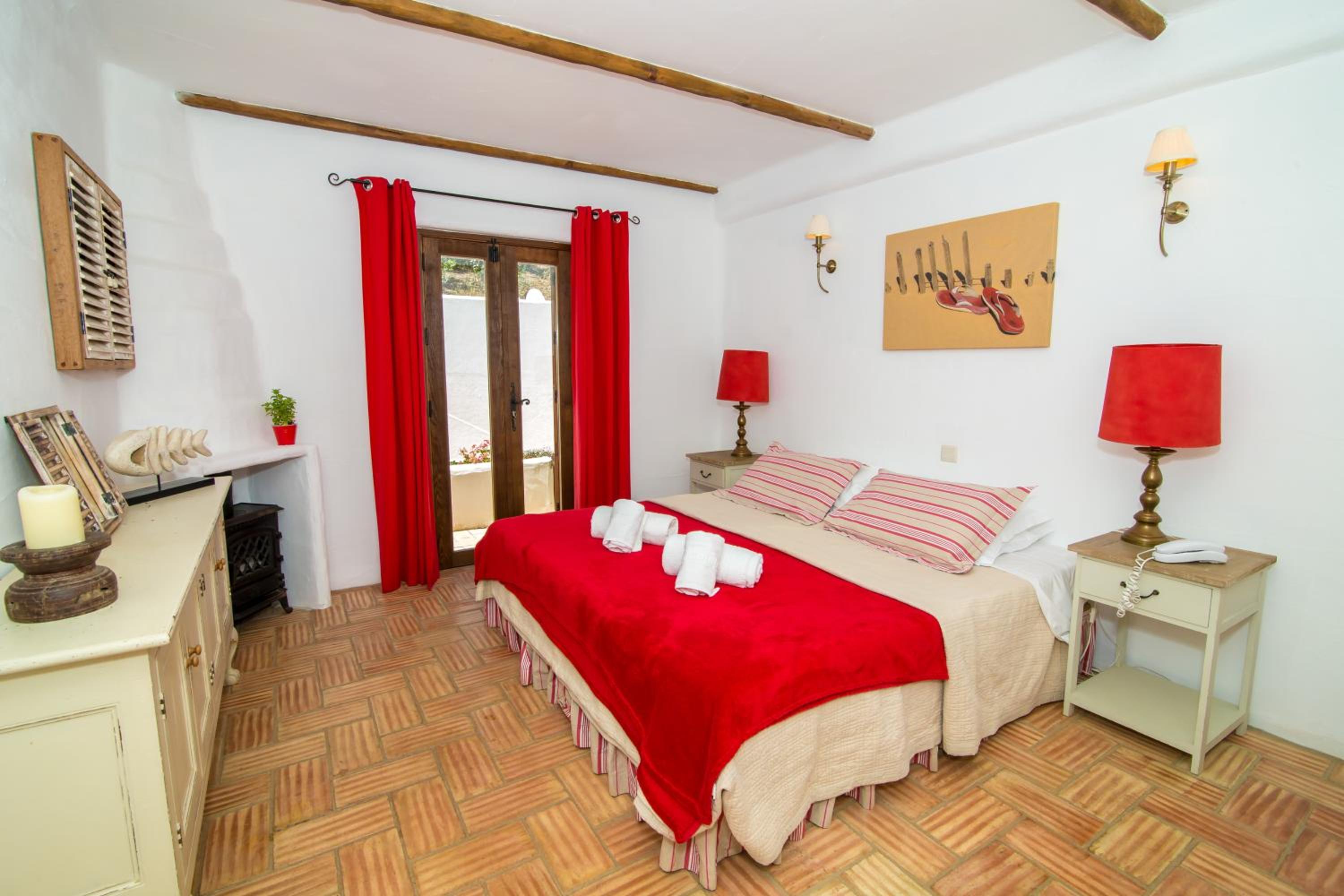 Standard Double or Twin Room photo 1
