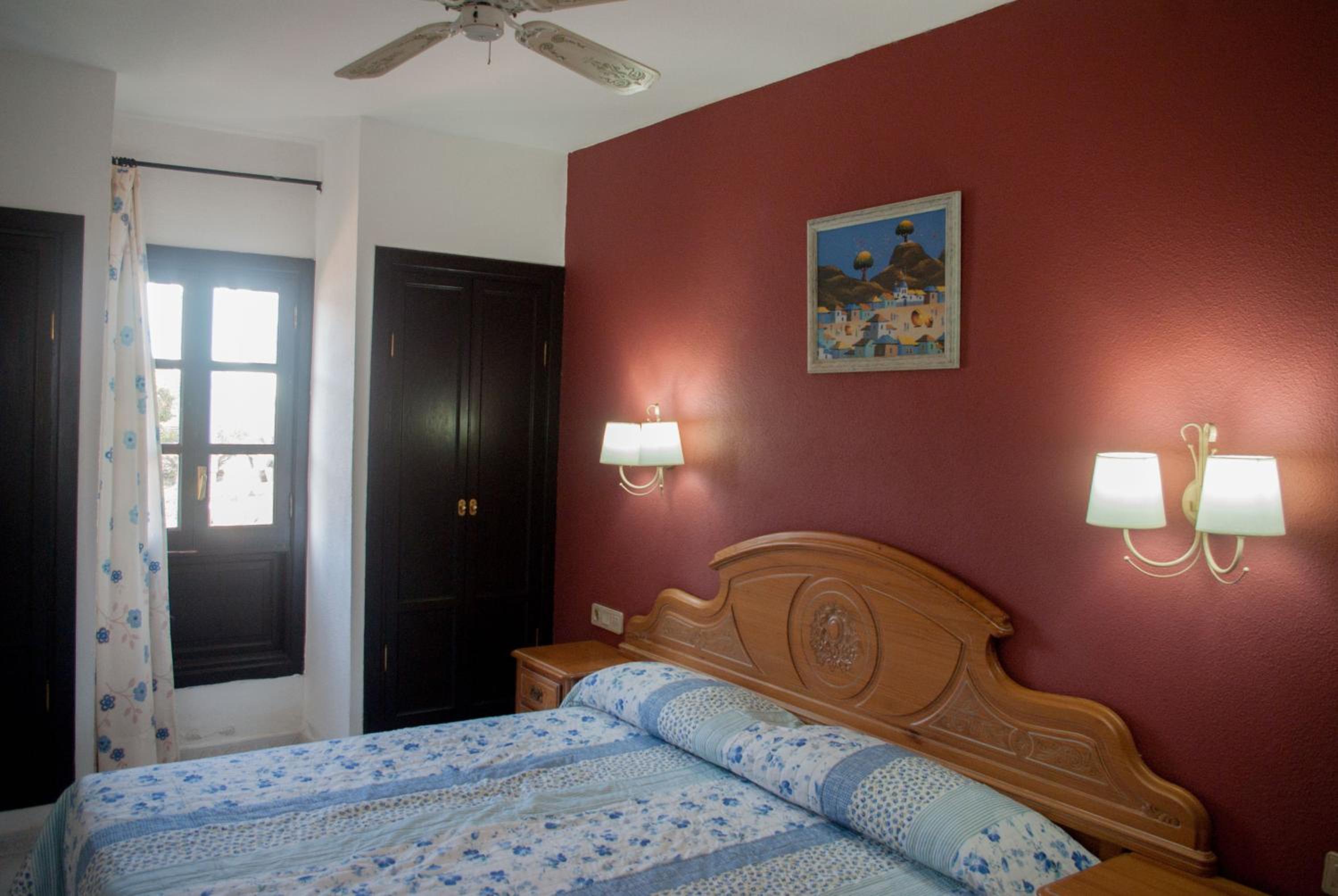 Apartamento con vista a la piscina