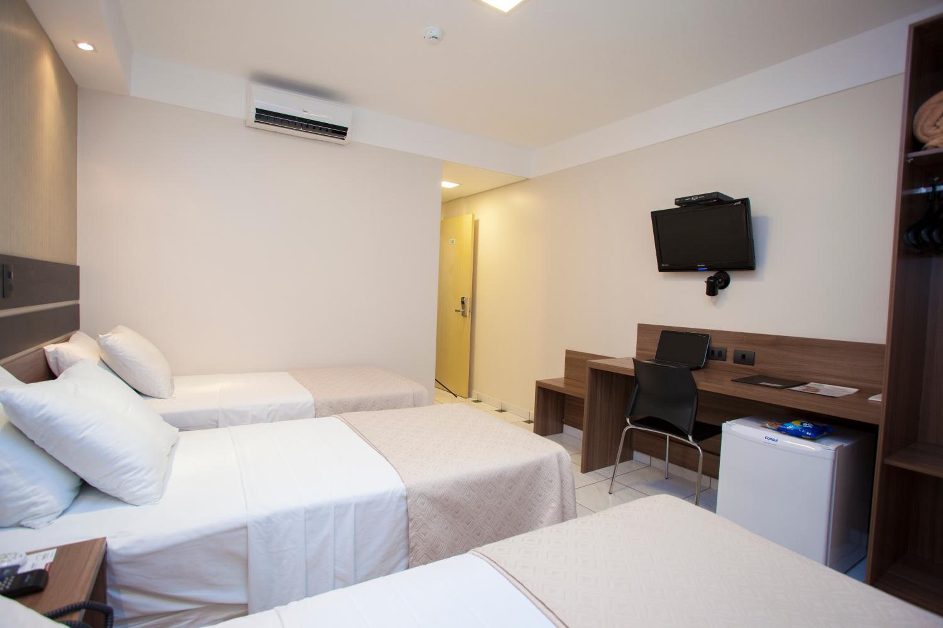 Premium Triple Room photo 3