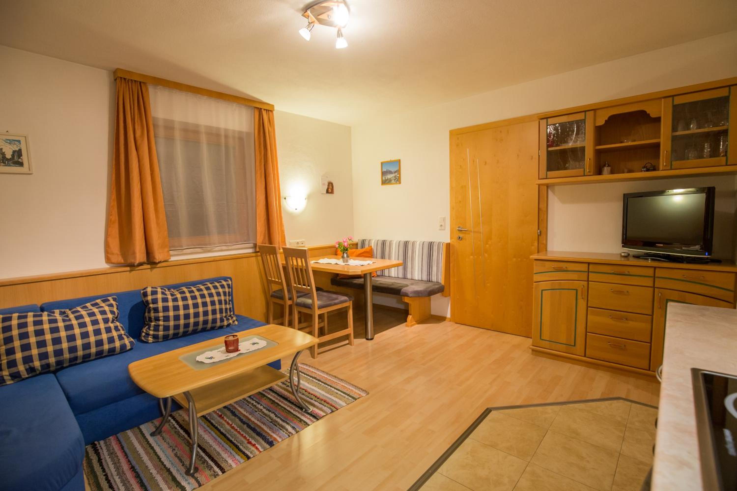 One-Bedroom Apartment photo 2